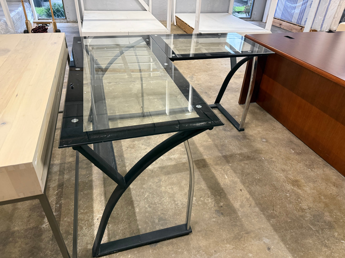 Monterrey Glass L-shaped Desk