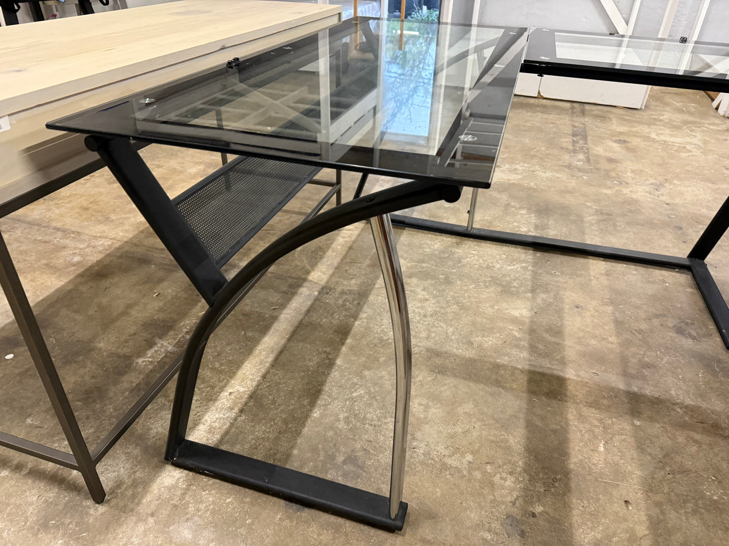 Monterrey Glass L-shaped Desk