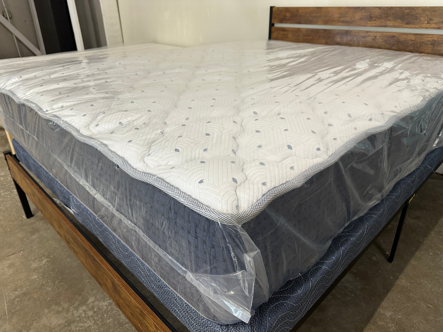 Denver Mattress Doctor’s Choice Plush Queen Size Mattress