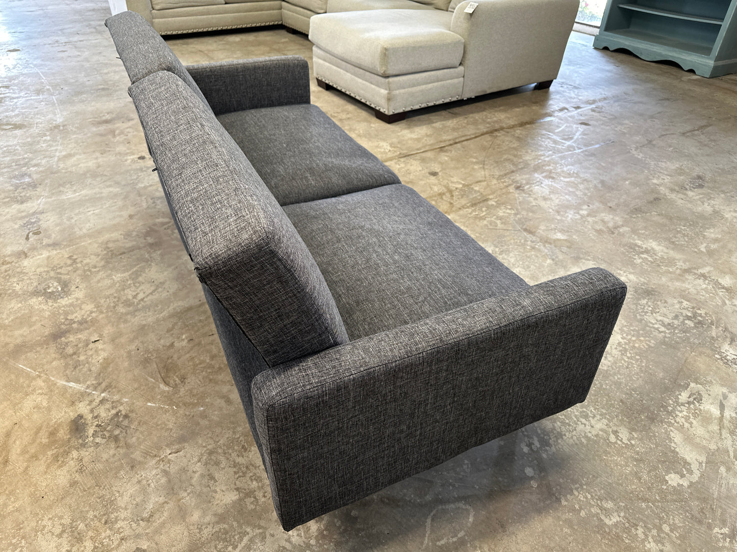 Latitude Run Futon