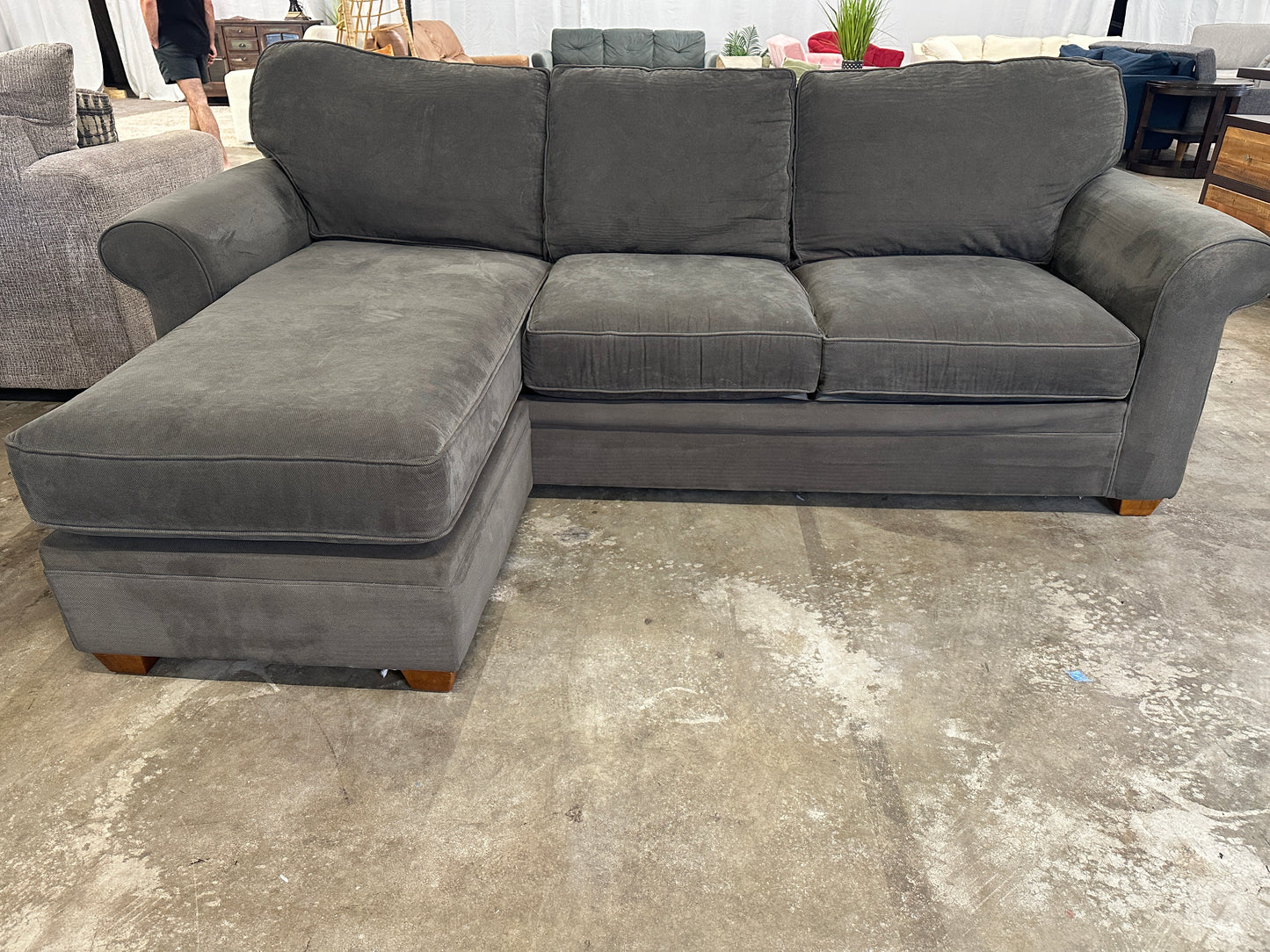Haverty’s Sectional Sofa with Chaise