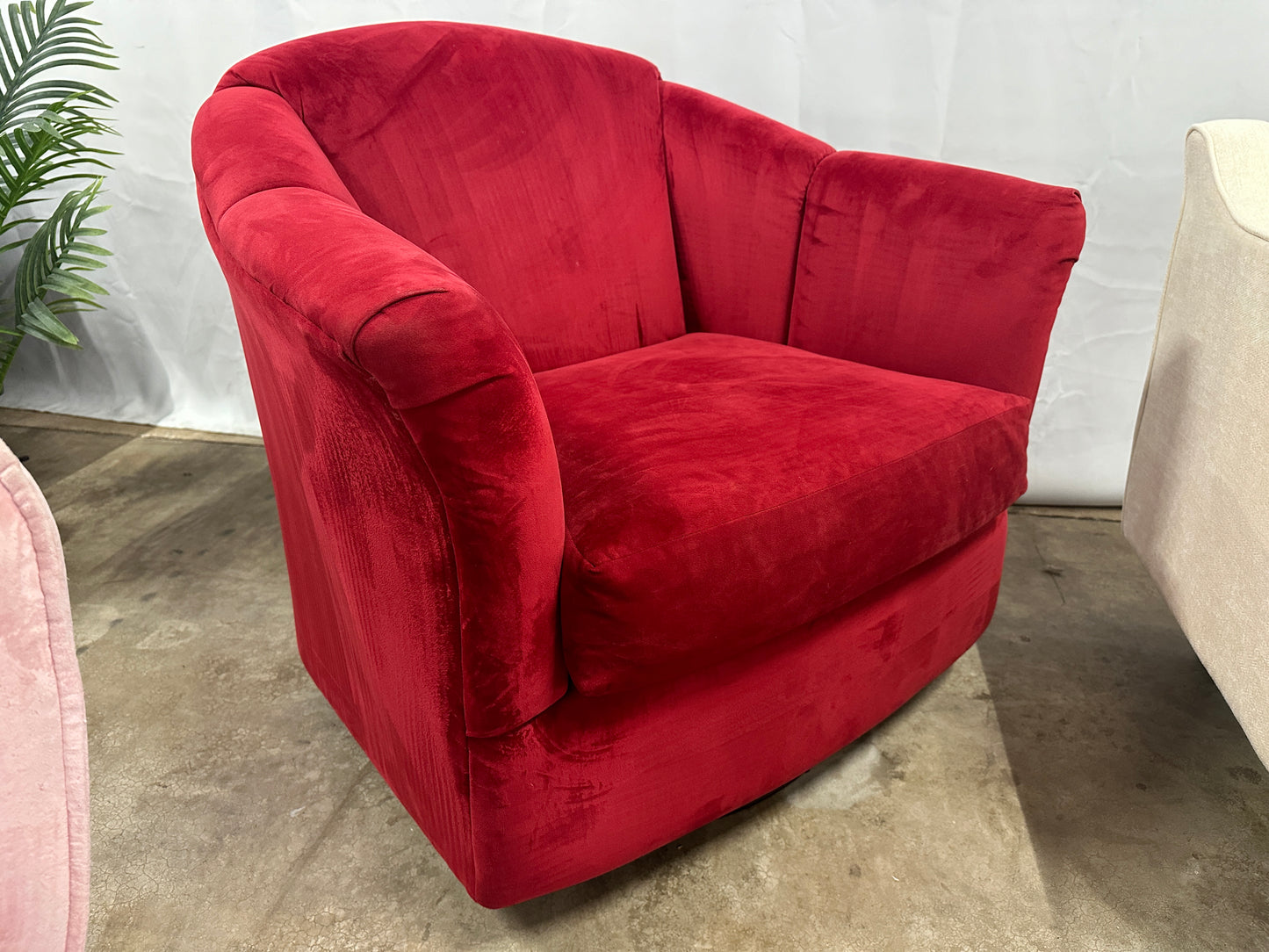 Velvet Swivel Chair