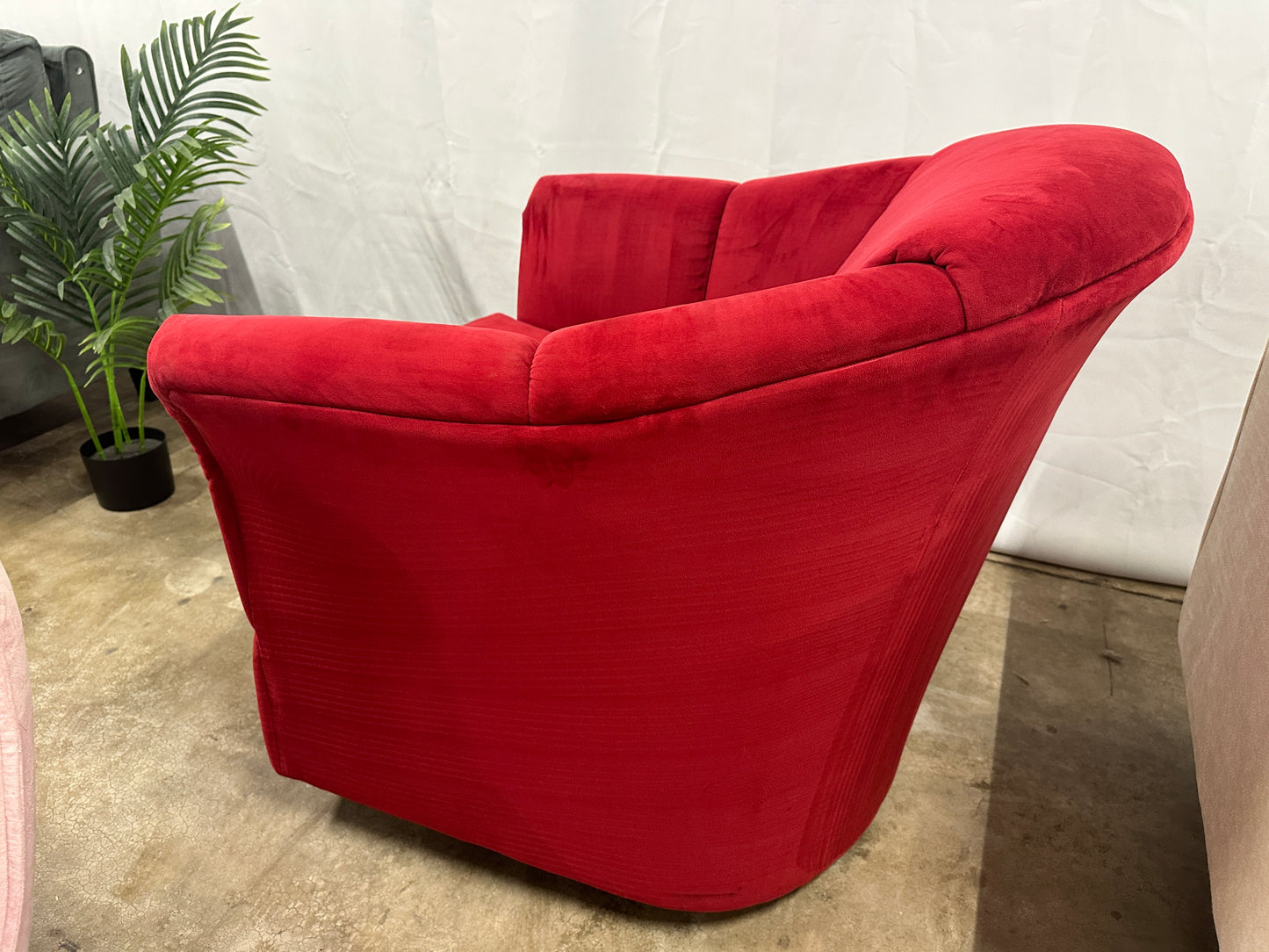 Velvet Swivel Chair