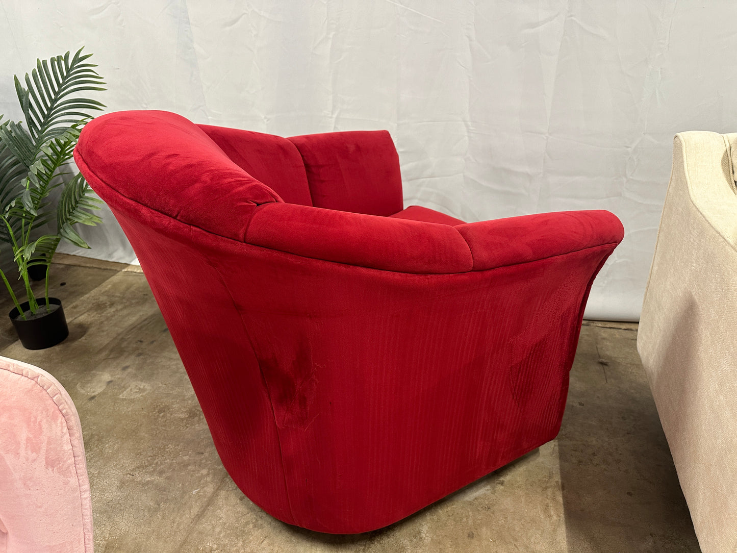 Velvet Swivel Chair