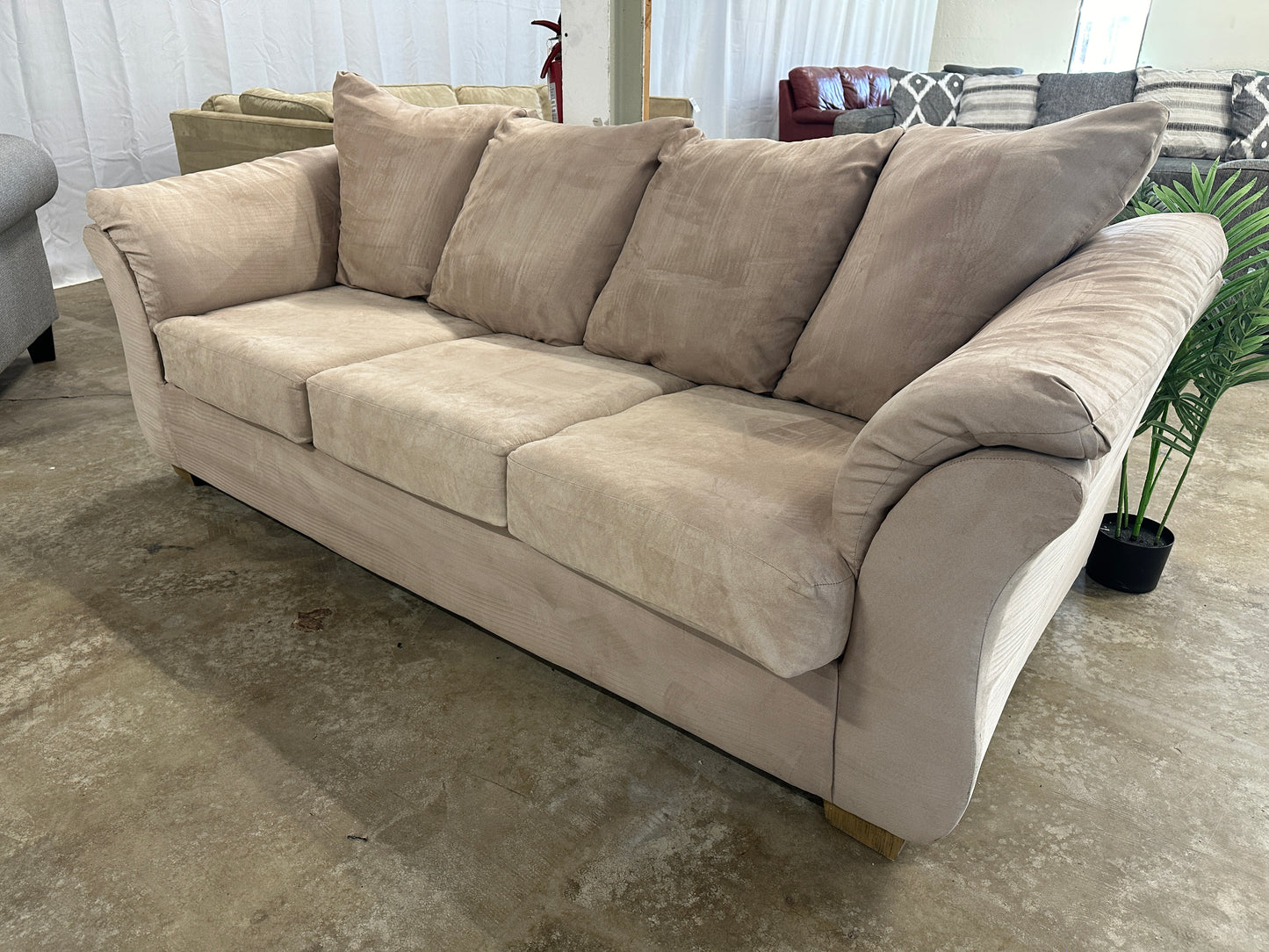 Ashley Furniture Darcy Sofa