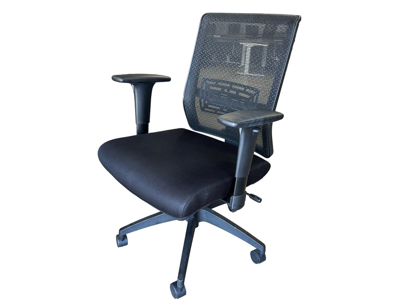 Pinnacle Mesh Chair Uline