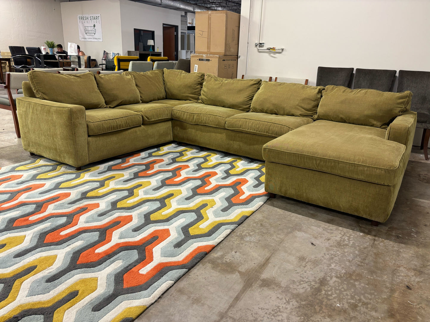 Retreat Corner Sectional with Chaise