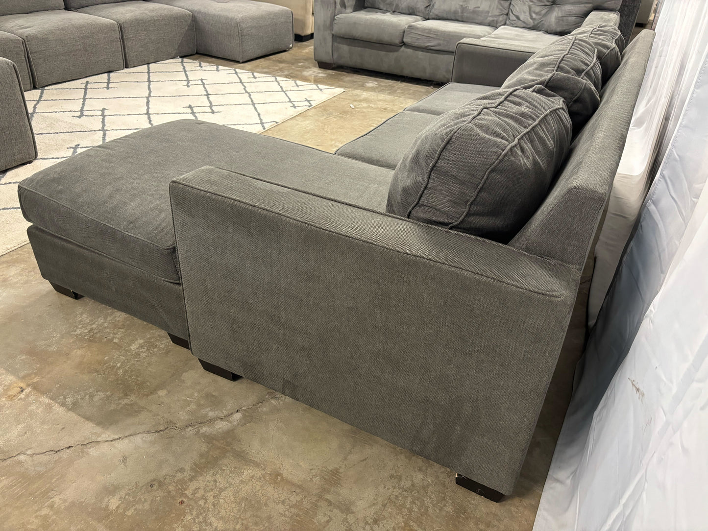 Hodan Chaise 3-seat Sofa
