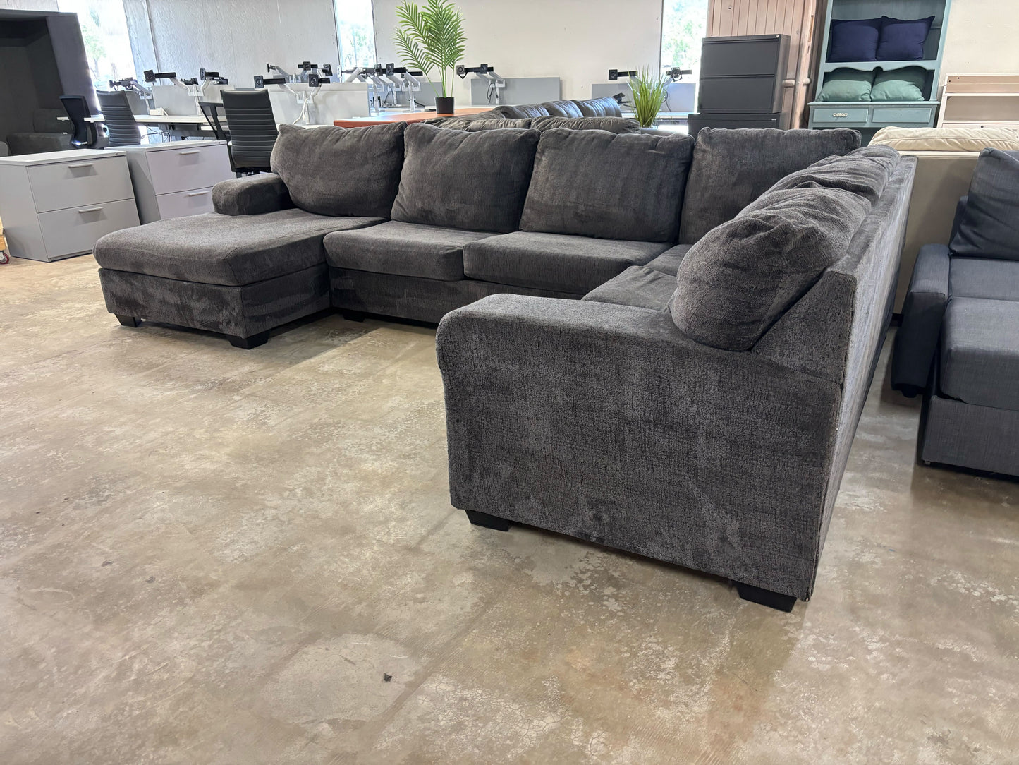 Ballinasloe 3-Piece Sectional with Chaise