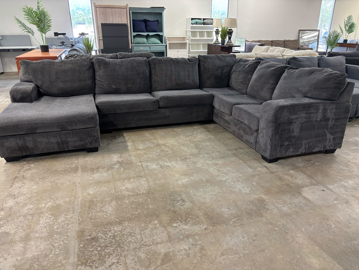 Ballinasloe 3-Piece Sectional with Chaise