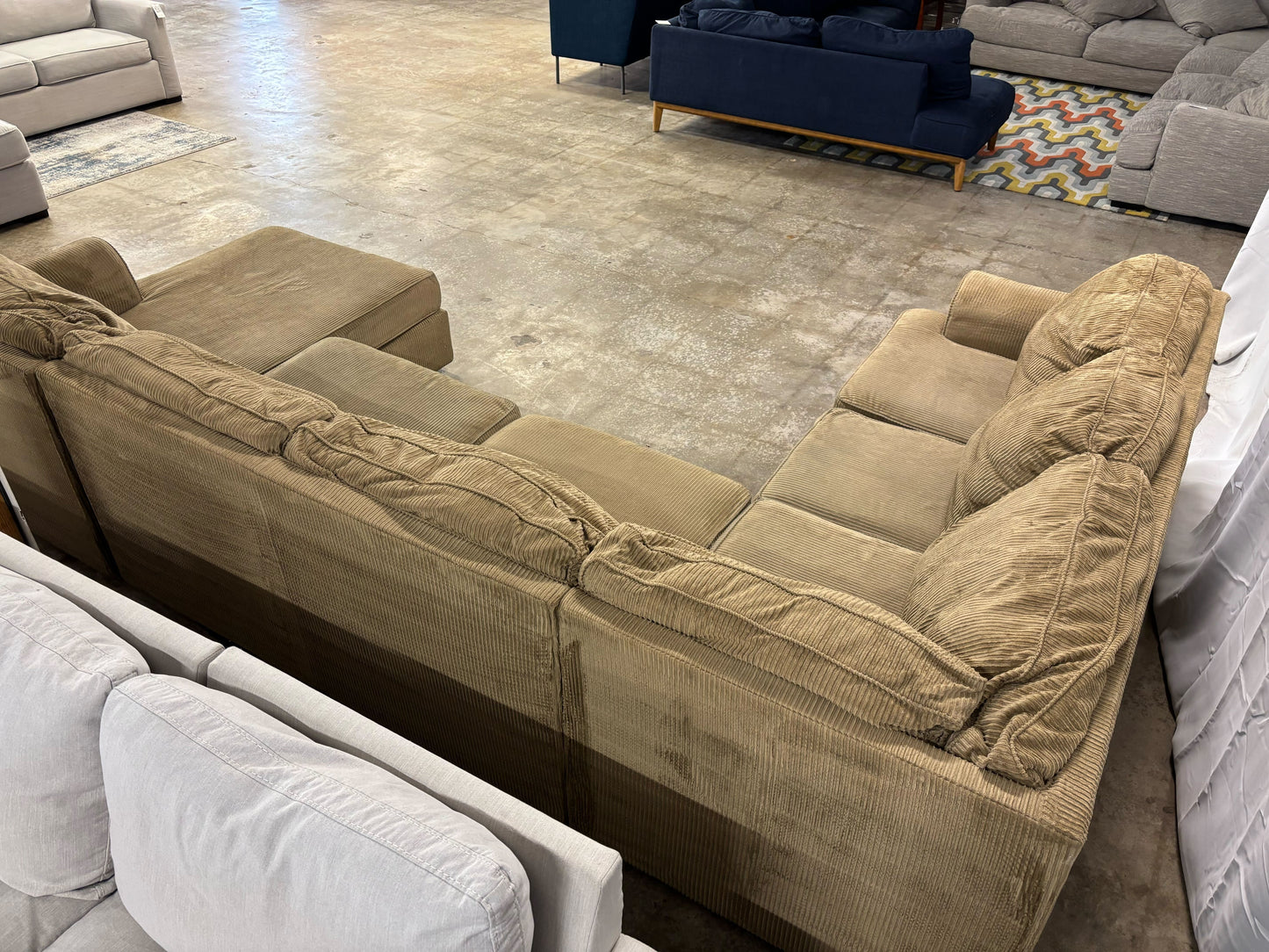 Jinllingsly 3-pc Sectional with Chaise