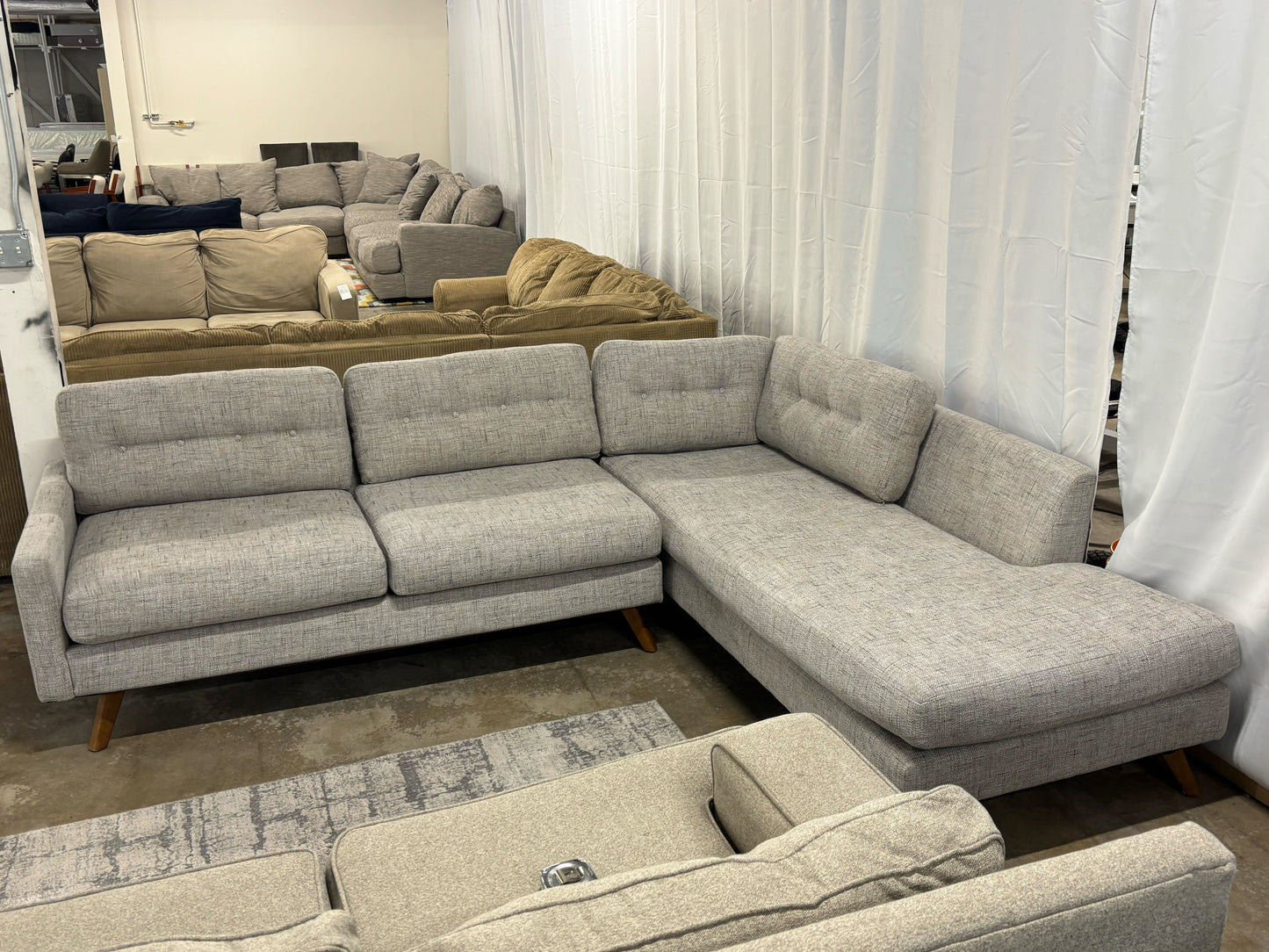 Mid Century Modern Tufted Chaise Sectional