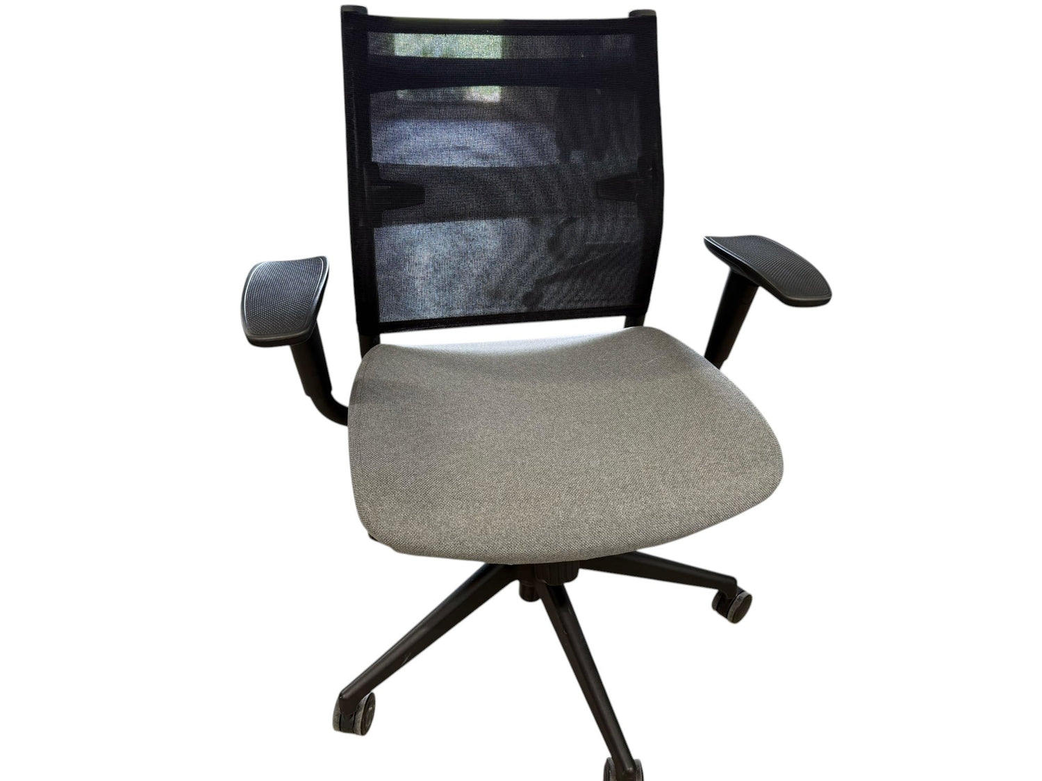 Focus Mid-Back Task Chair Sit On It