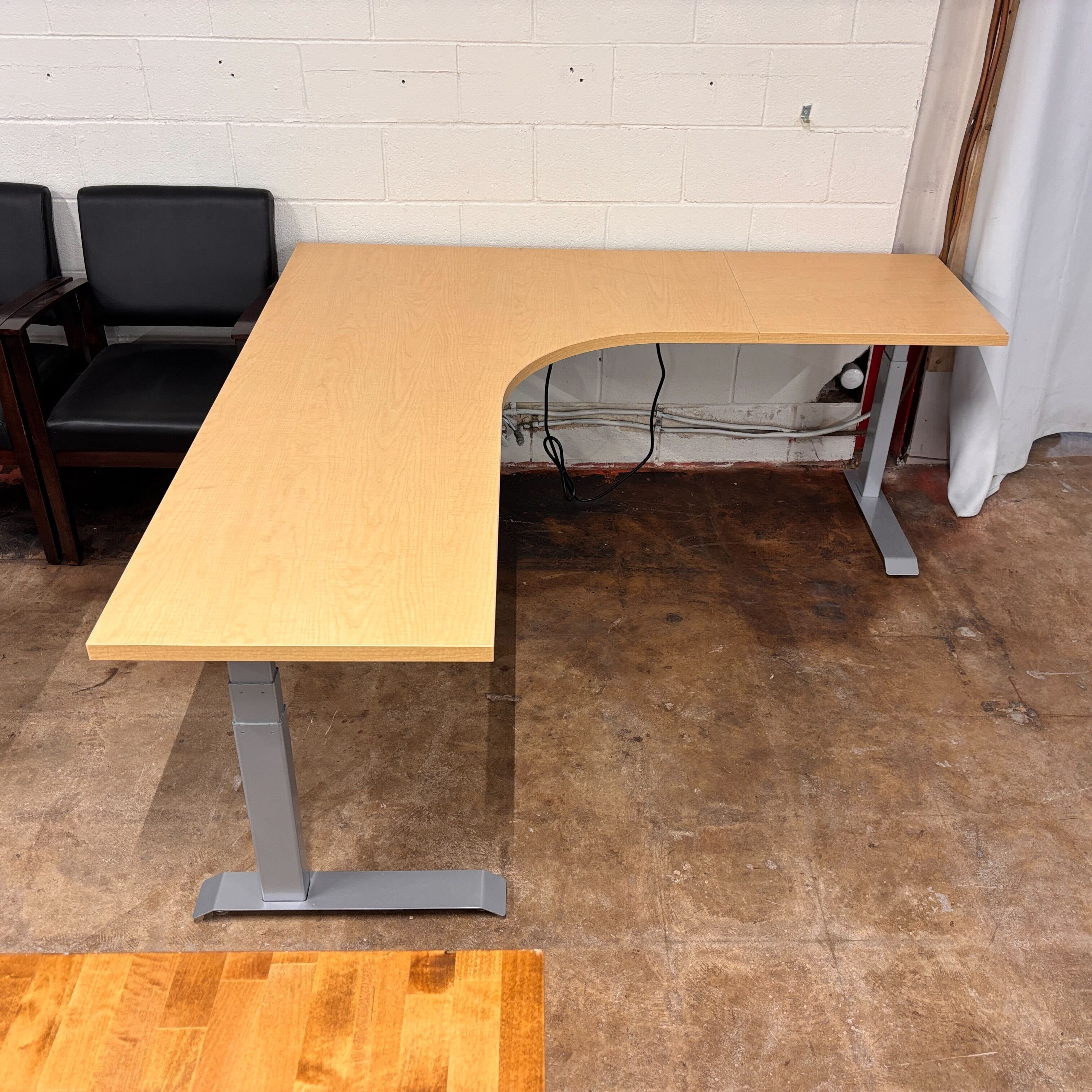 Autonomous Standing Desk
