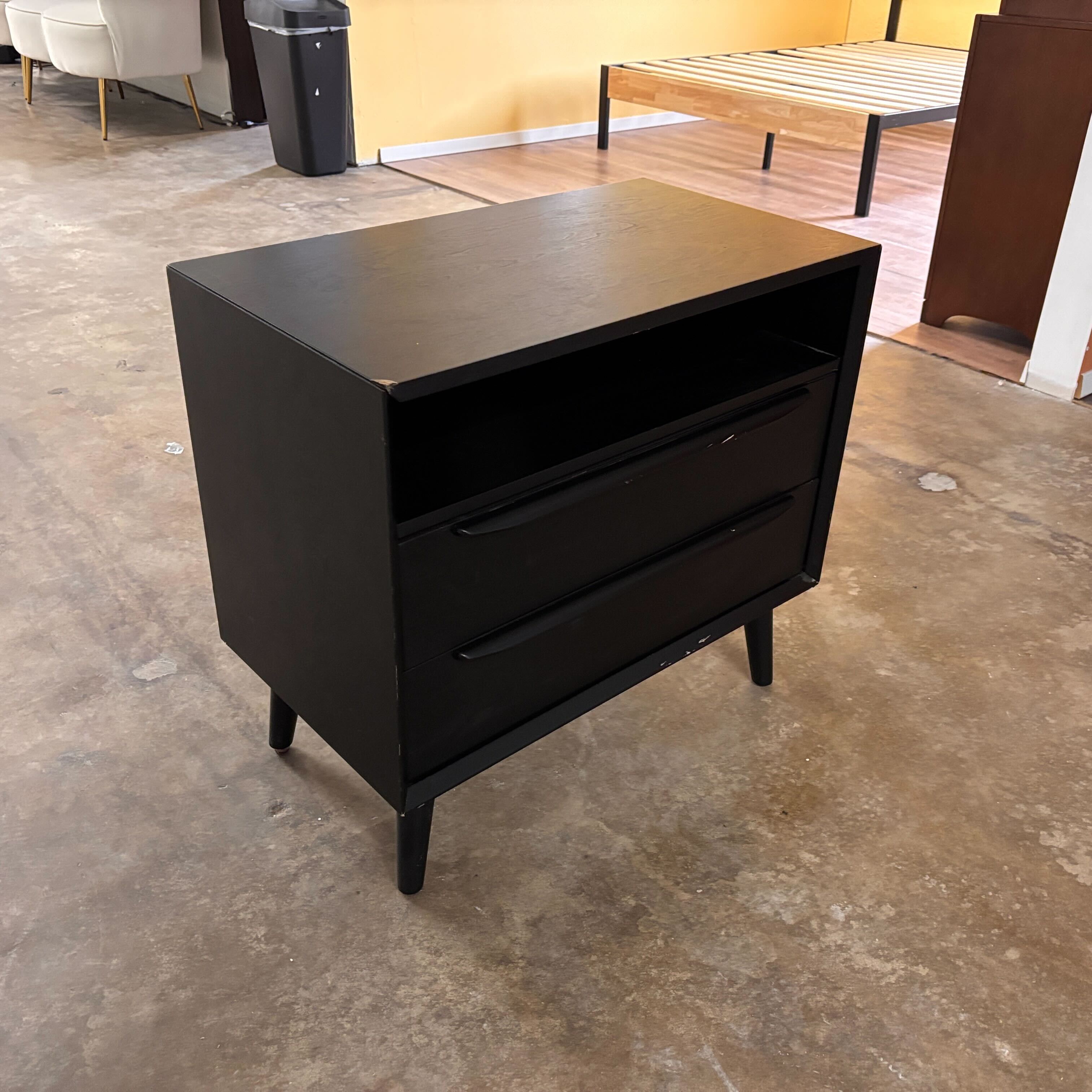 Huala Home Mid-cent Modern Nightstand