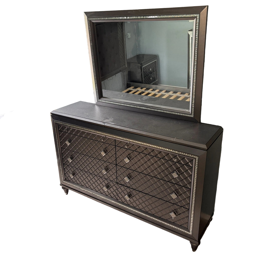 Rooms To Go Diamond Falls Dresser And Mirror