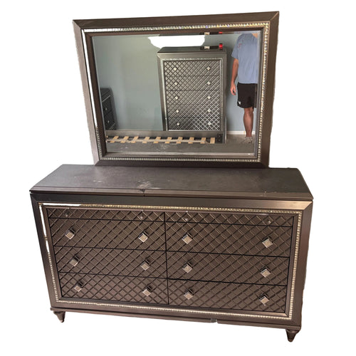 Rooms To Go Diamond Falls Dresser And Mirror
