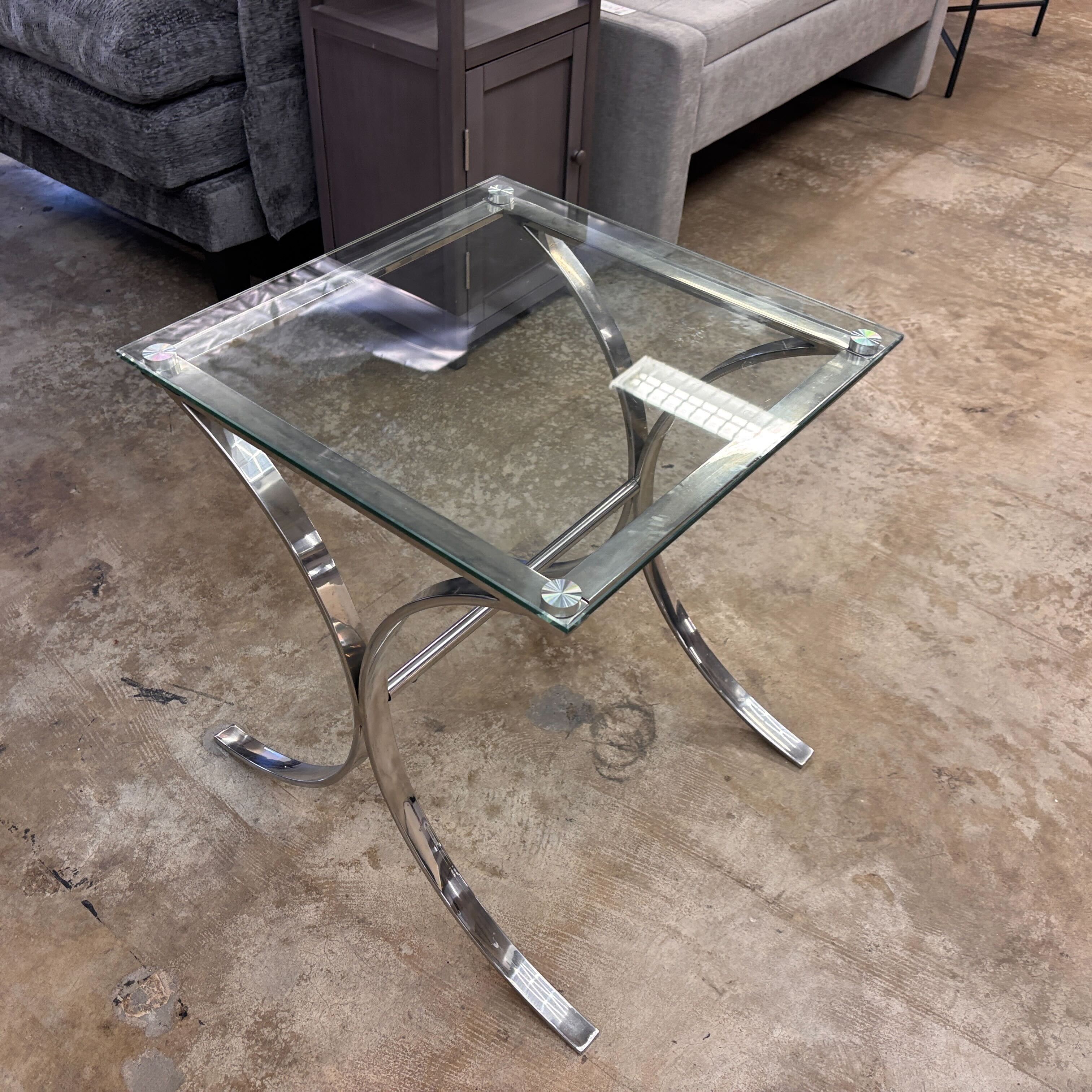 Rooms To Go Brush Nickel And Glass Side Table