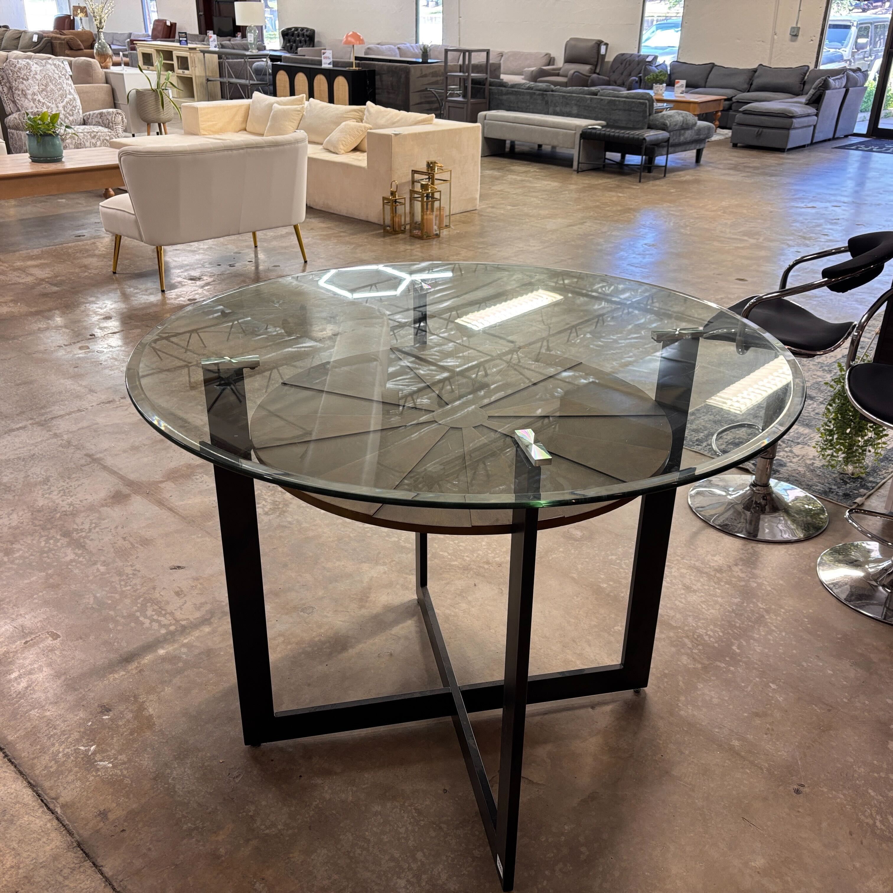 Steve Silver Olson Round Glass Table