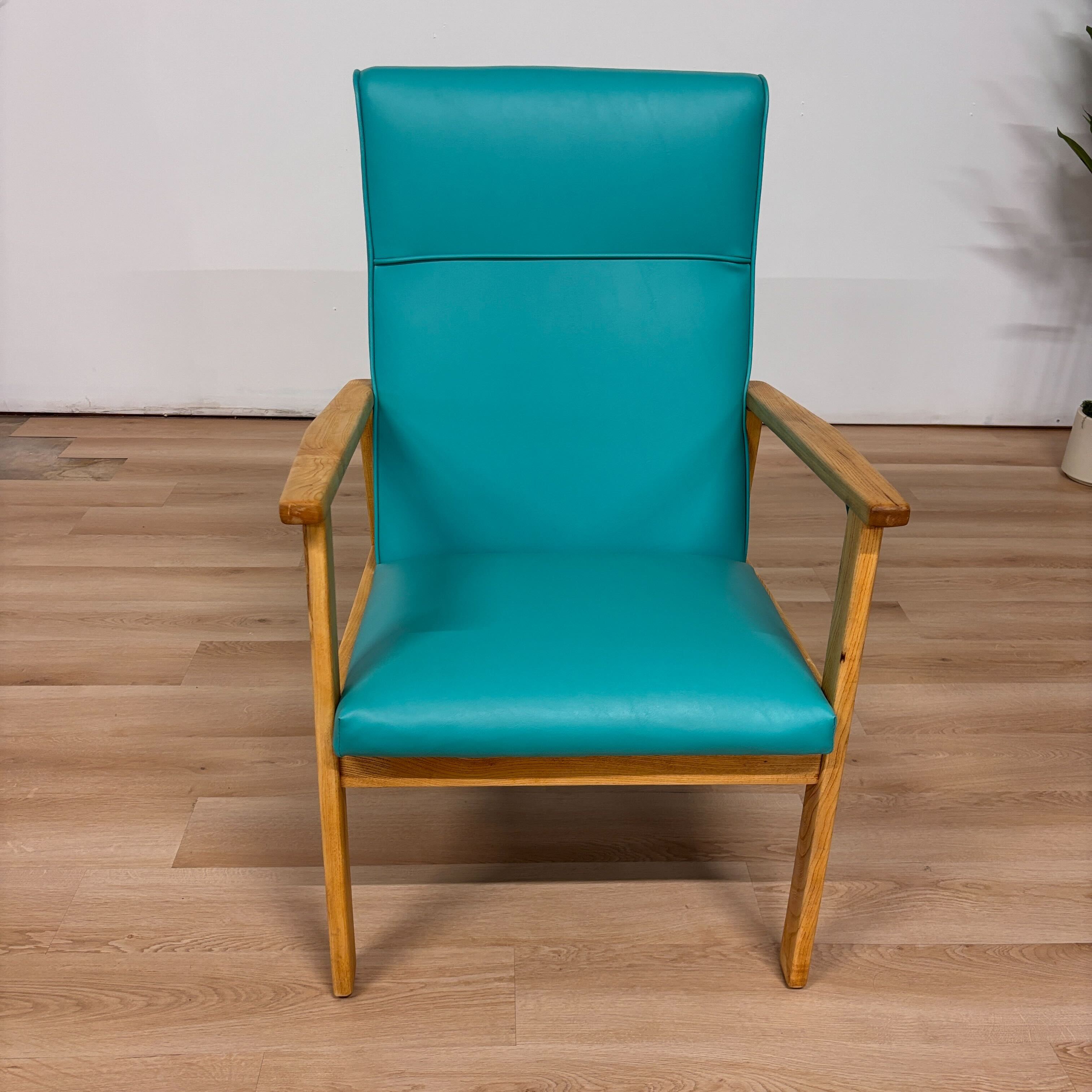 Riser High Back Vintage Chair