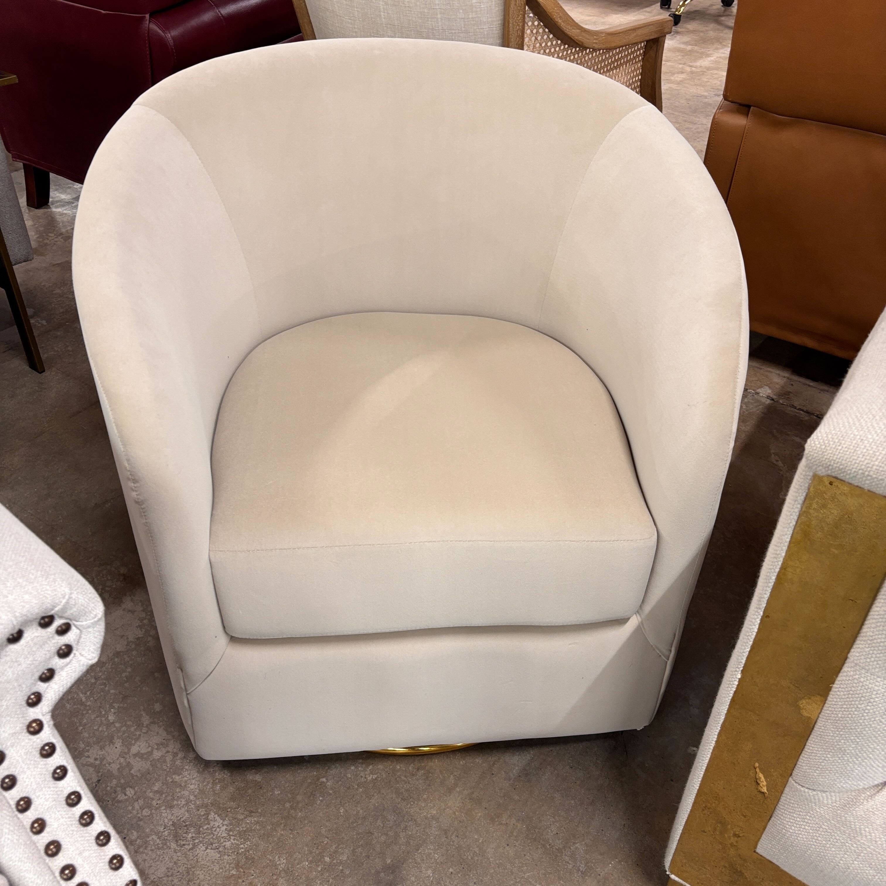 Karat Homes Aratante Swivel Chair