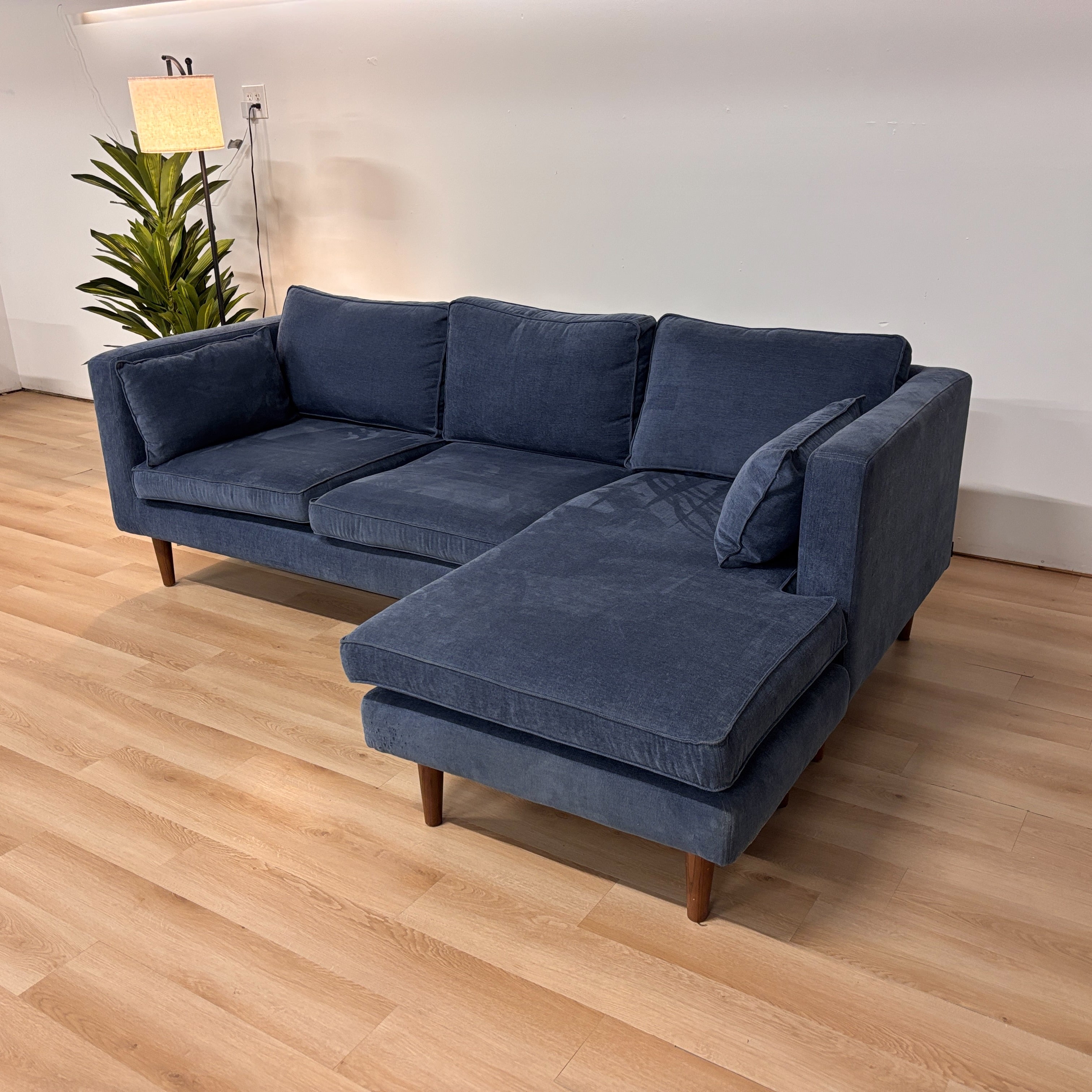 Sofa Company Sofa W/reversible Chaise