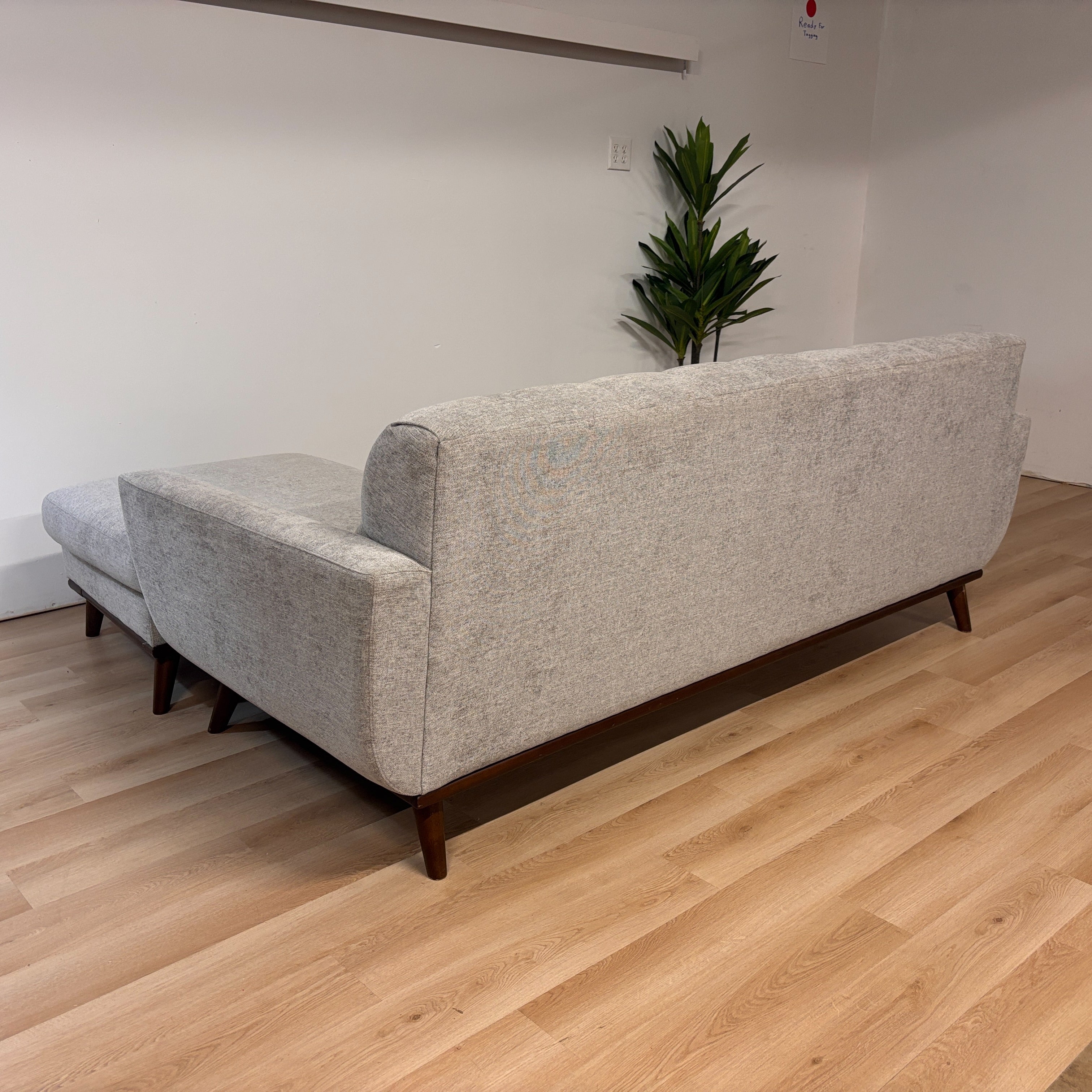 H.m. Richards Elliot Chaise Sofa