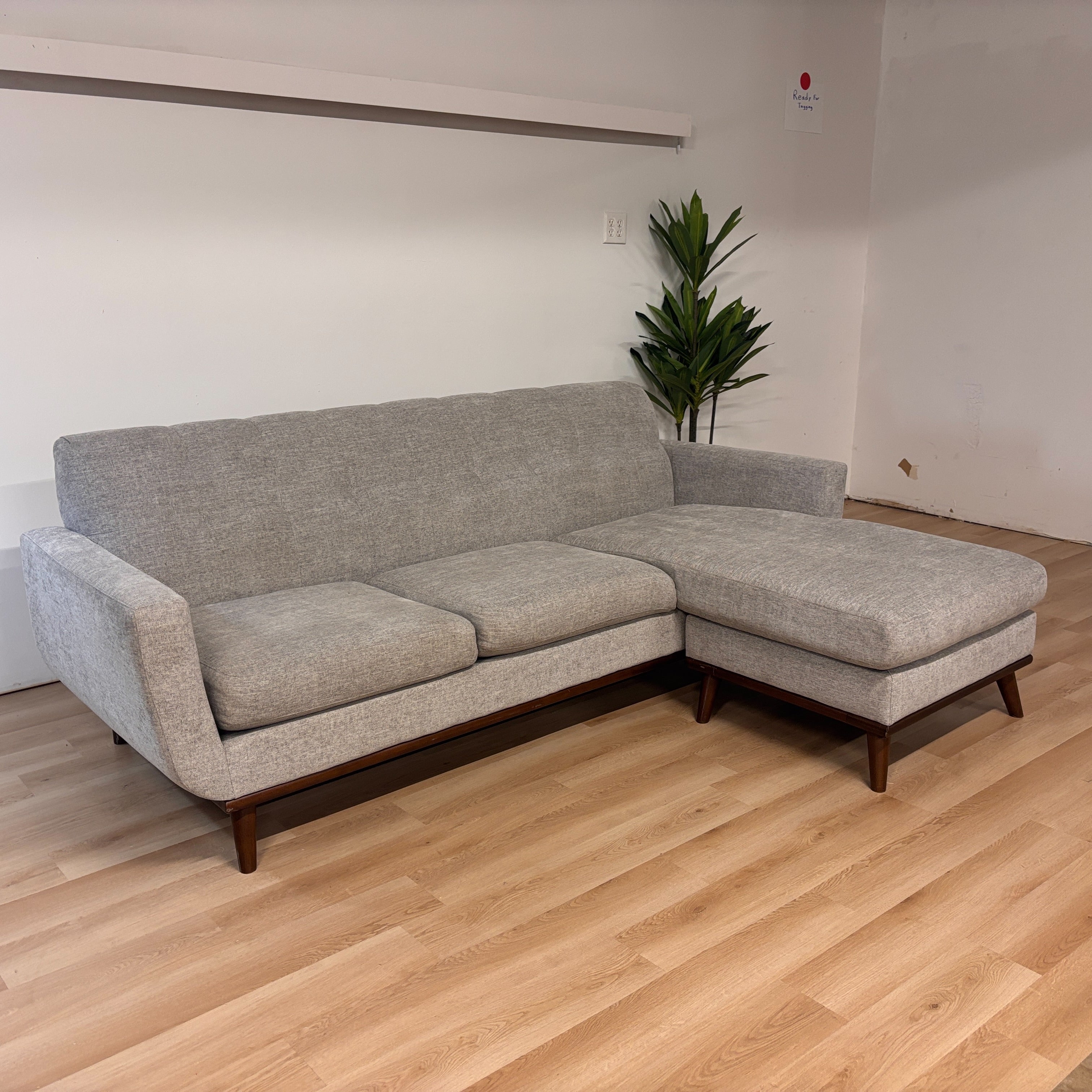 H.m. Richards Elliot Chaise Sofa
