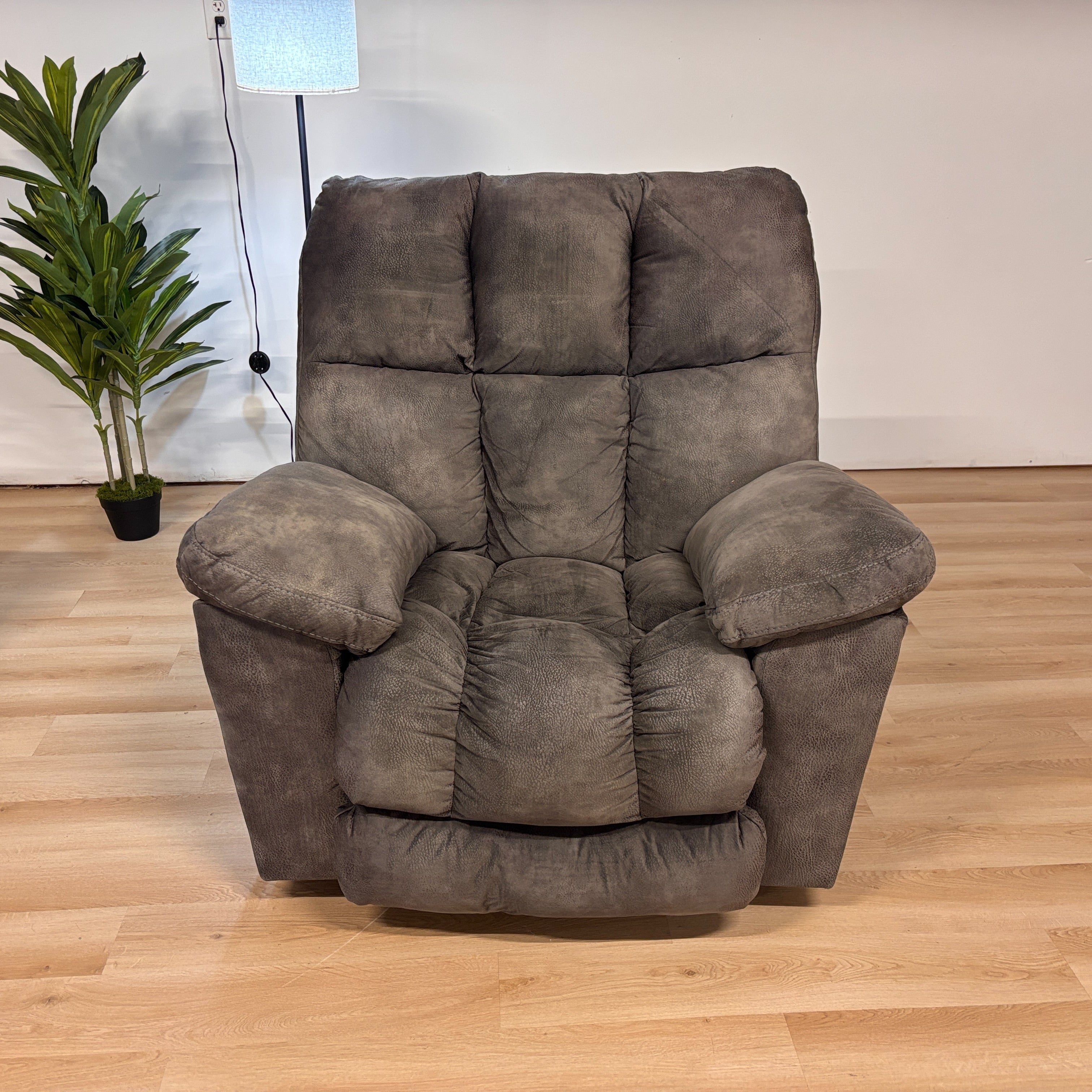 Lane Home Furnishings Manual Recliner