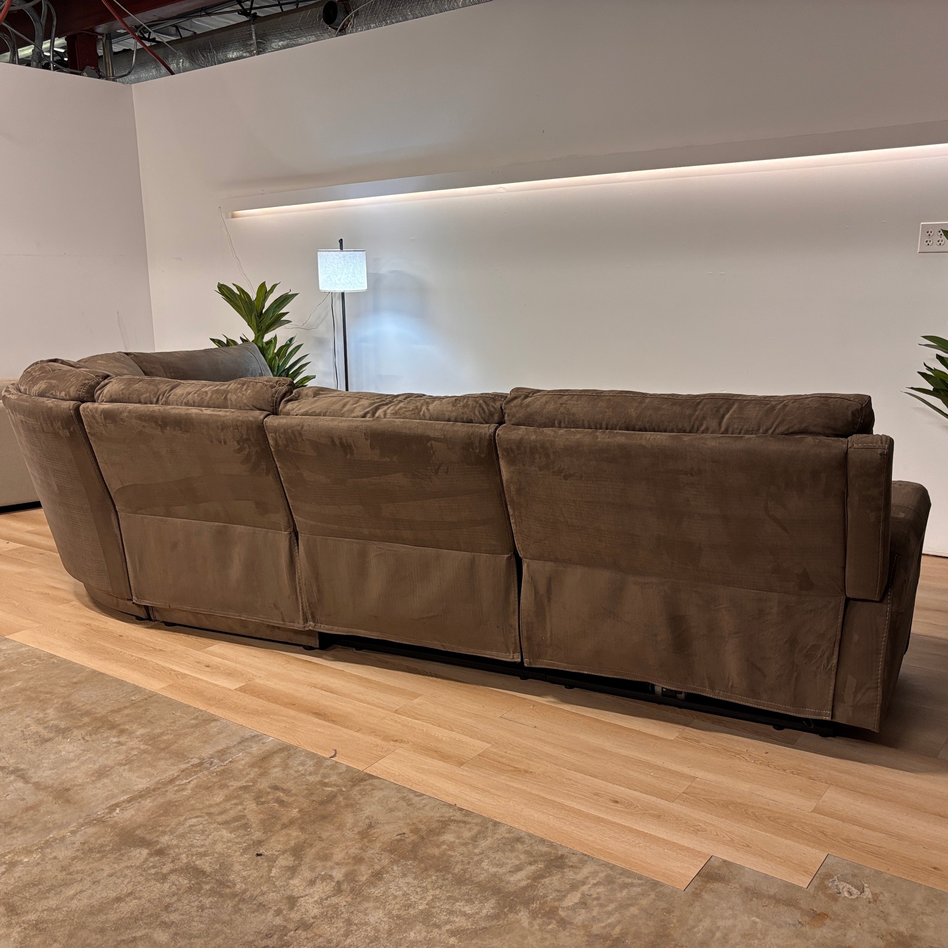Living Spaces Electronic Modular Reclining Sectional