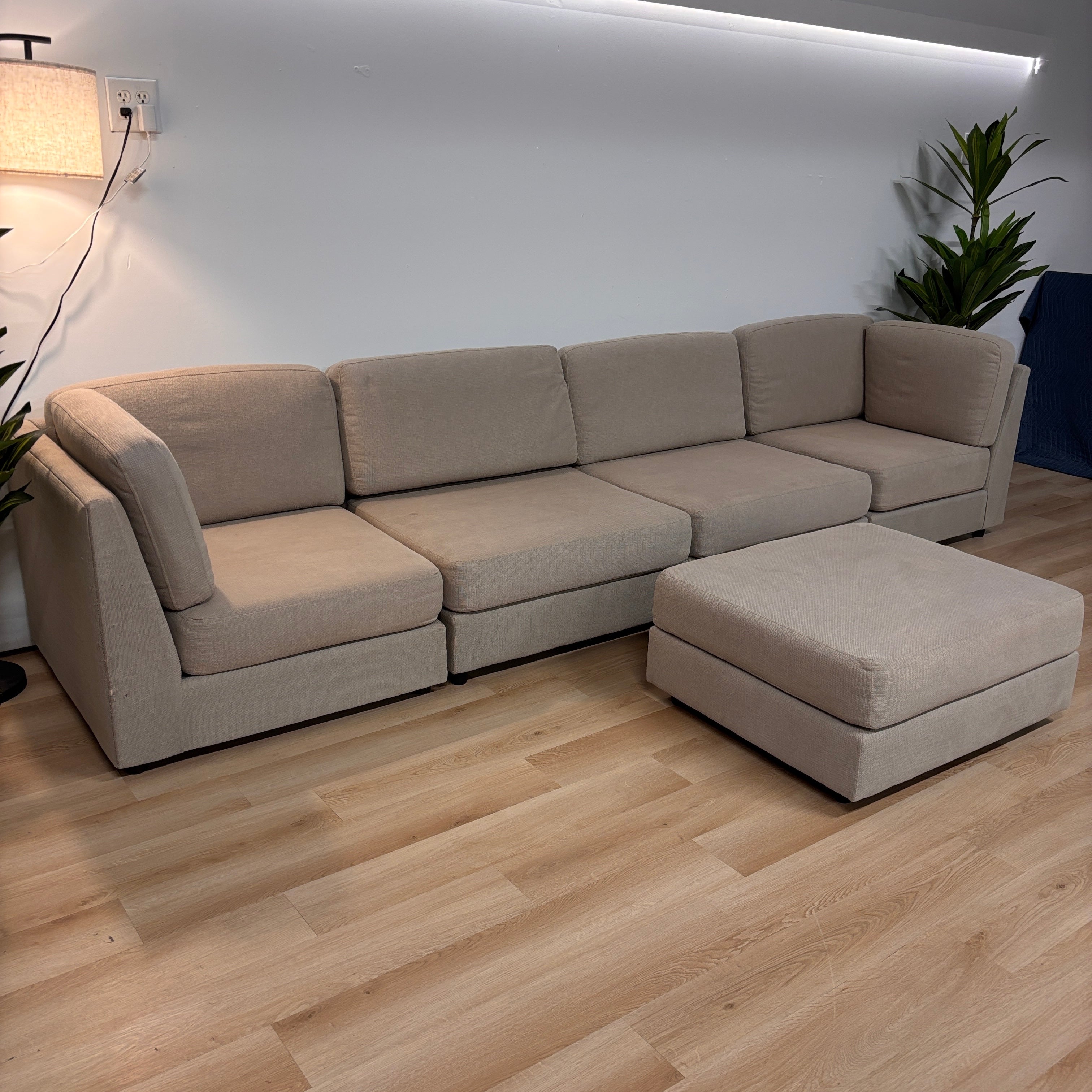 West Elm Modular Sofa W/chaise