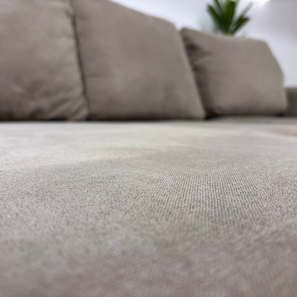 Living Spaces Sofa W-reversible Chaise