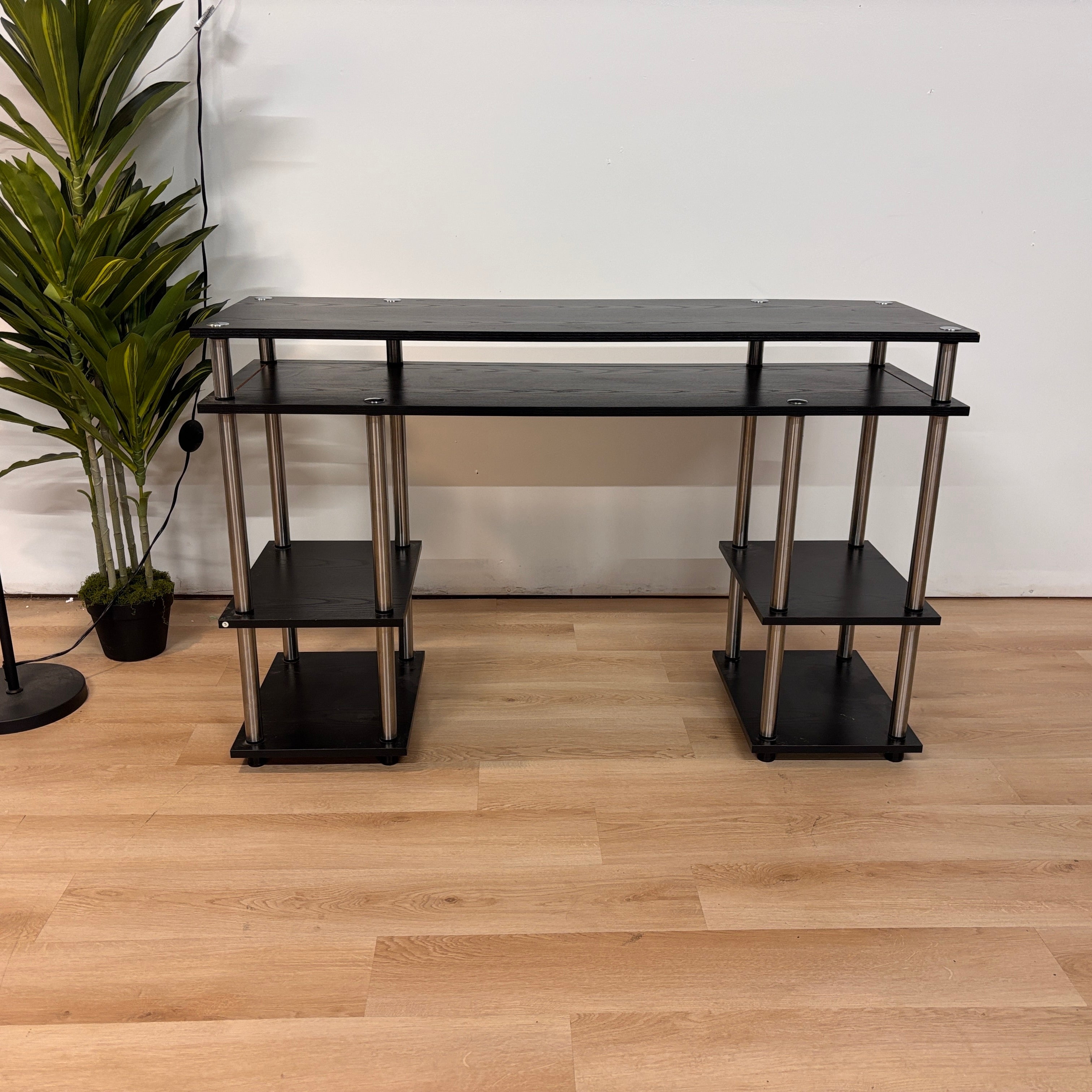 Convenience Concepts Modern Desk