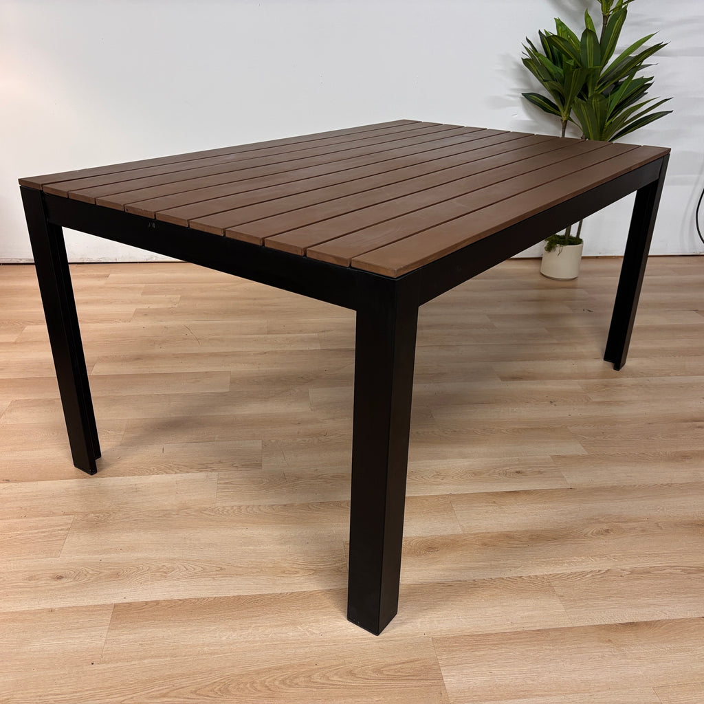 Rooms To Go Outdoor Dining Table