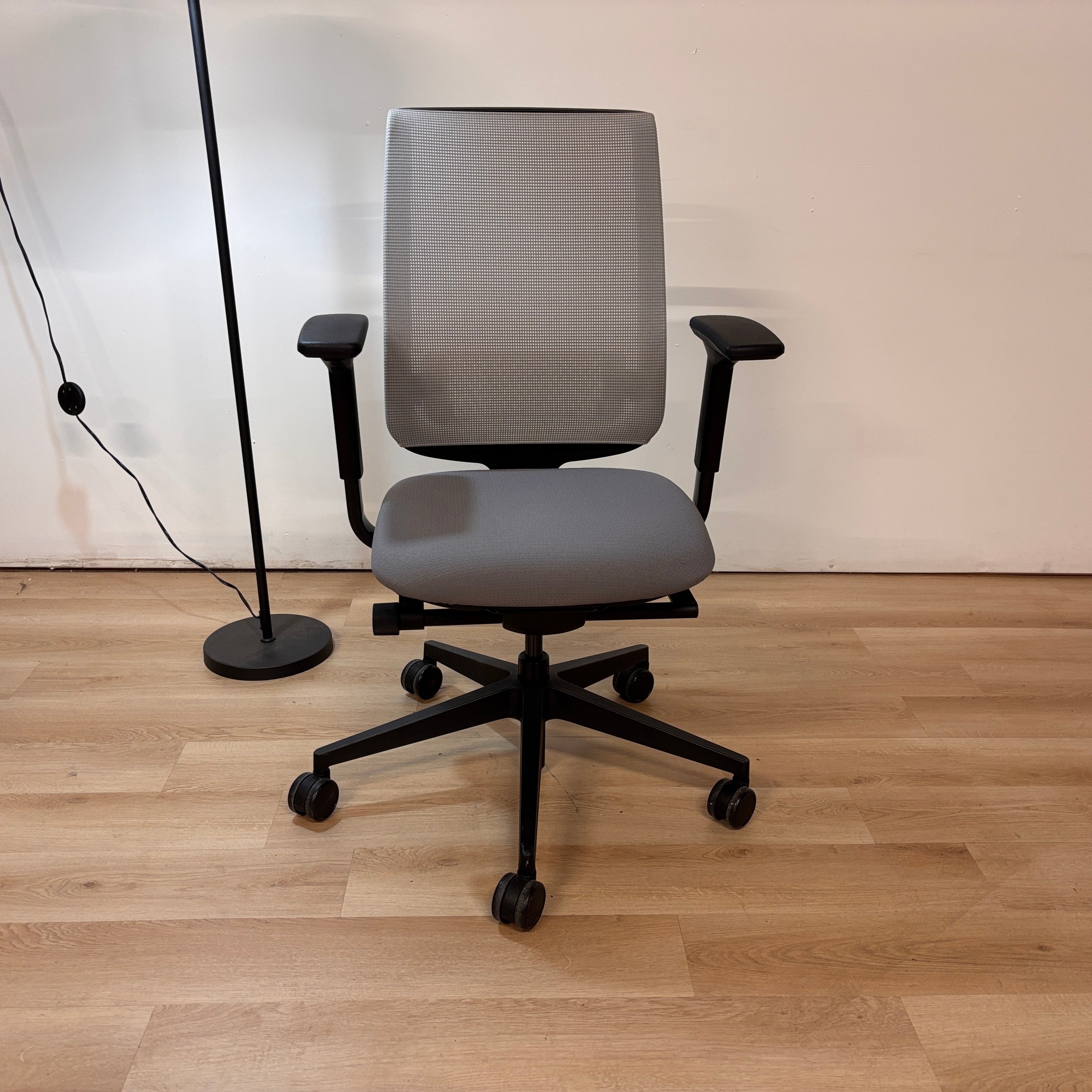 Steelcase Reply Chair