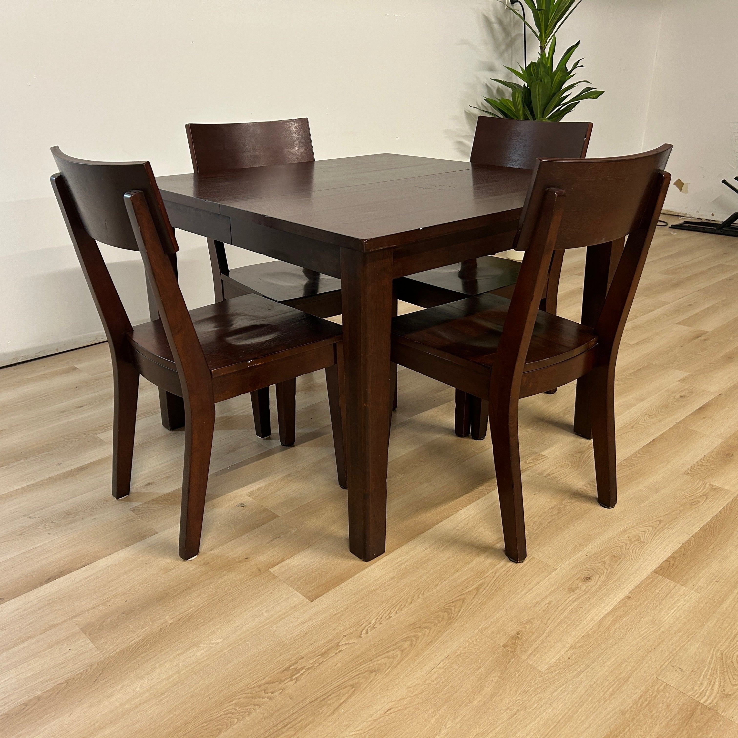 Corliving 5 Piece Expendable Dining Set