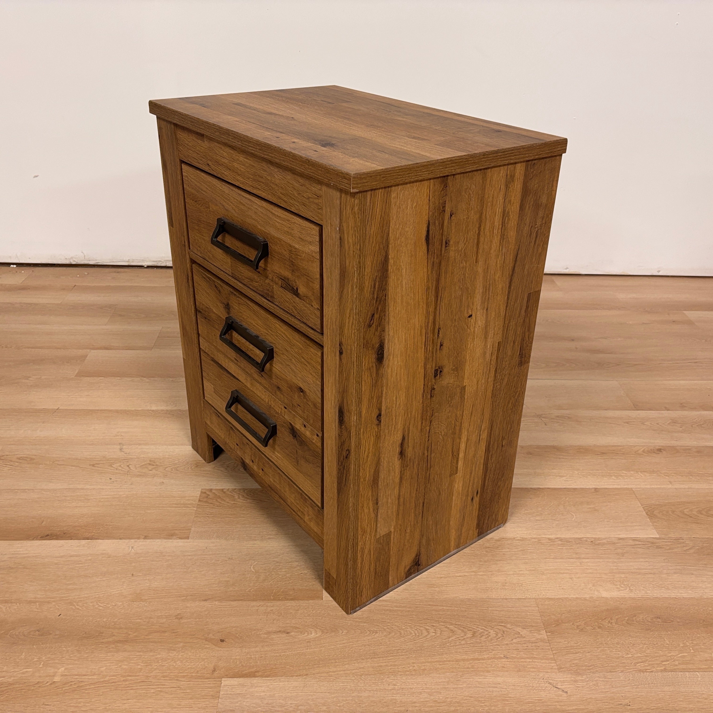 Ashley Furniture 3 Drawer Night Stand
