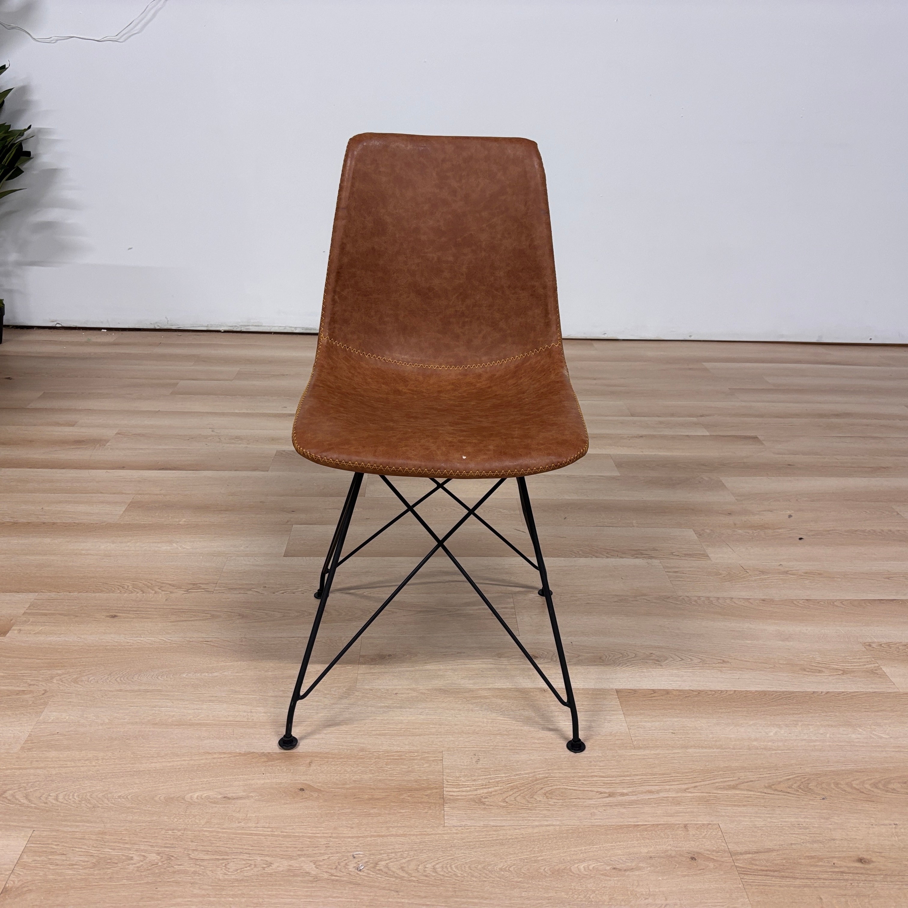 Osp Home Furnishings Scoop Dining Chair