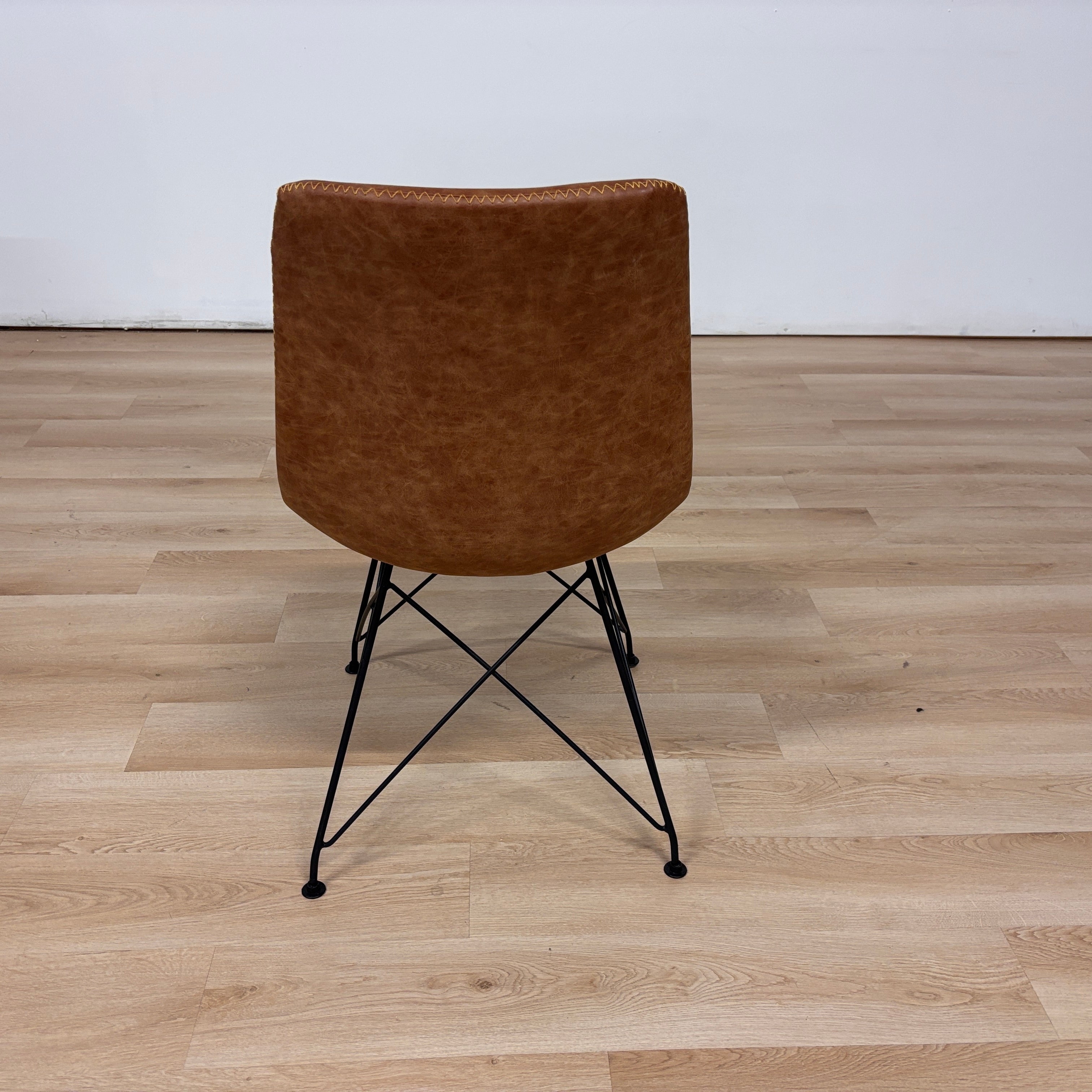 Osp Home Furnishings Scoop Dining Chair