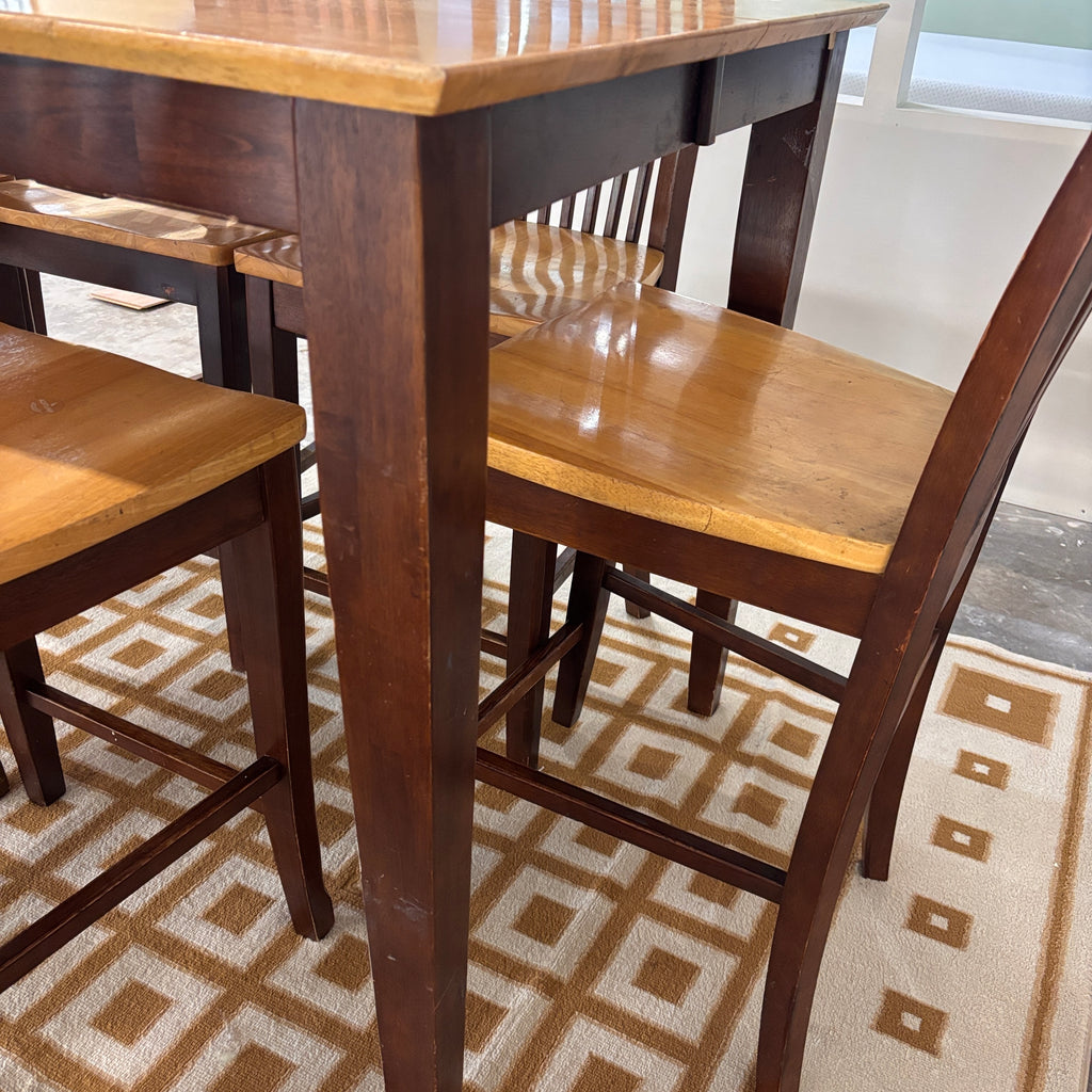 Rooms To Go Dining Table & Chairs Set
