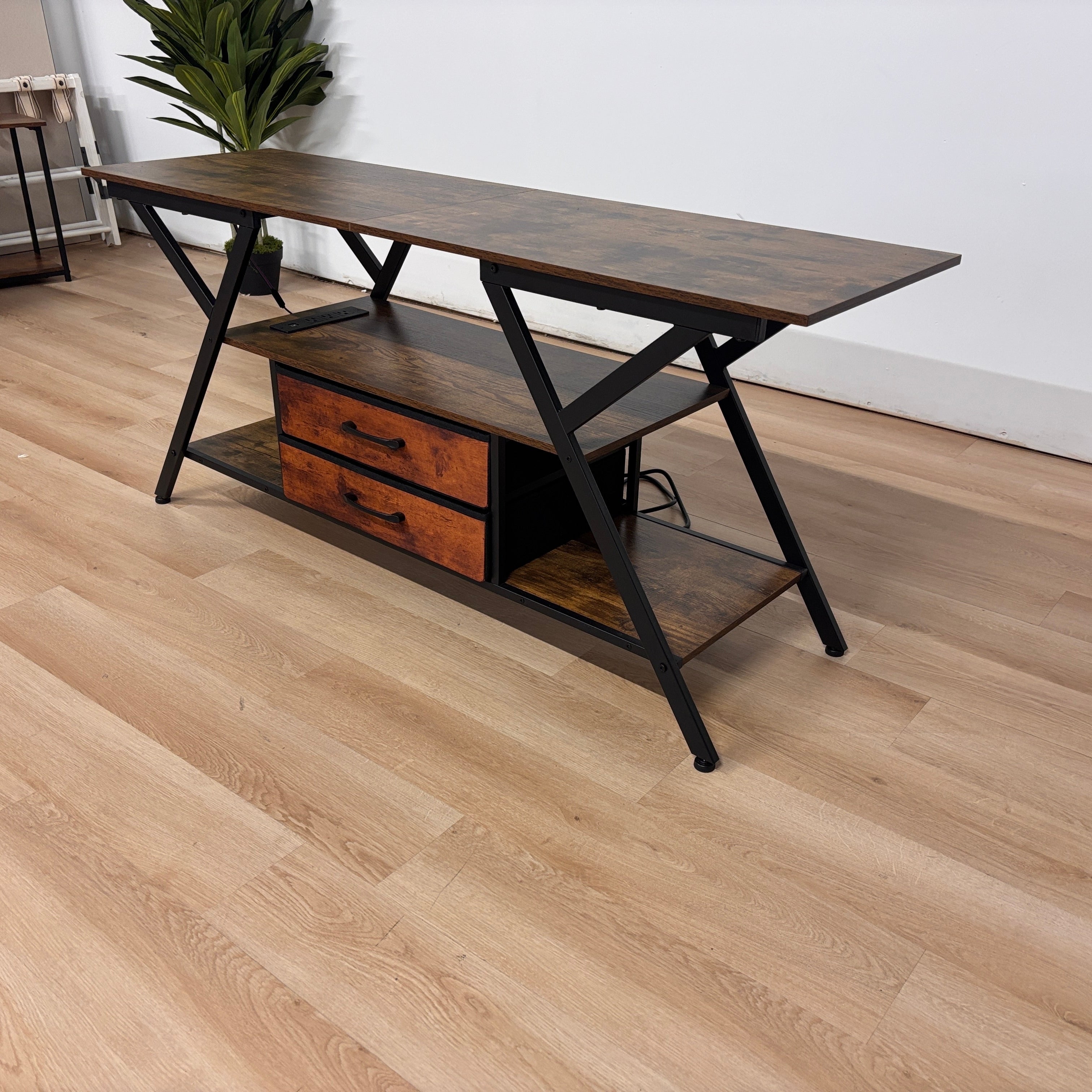 Latitude Run 3 Tier Media Console