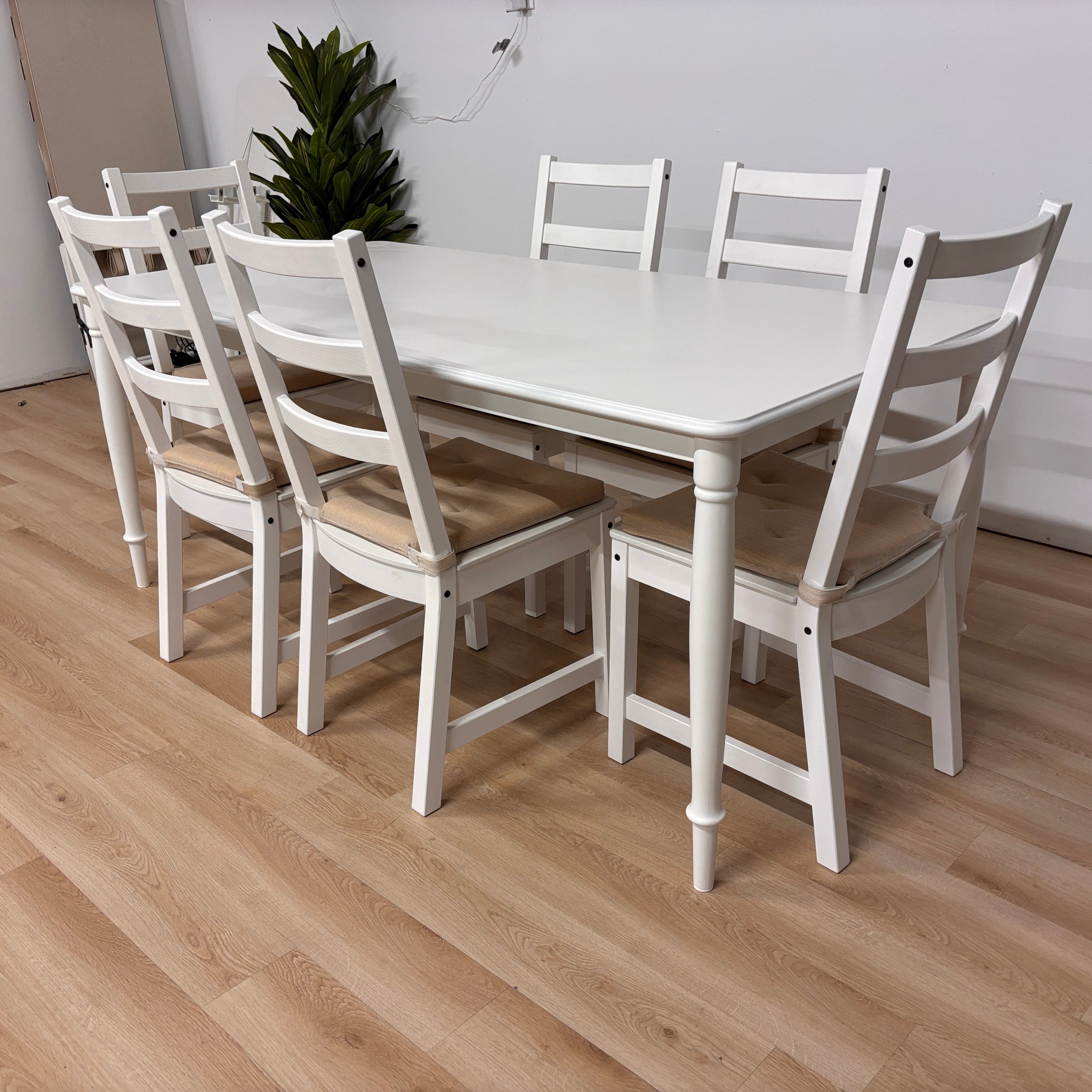 Farmhouse 7 Piece Dining Set