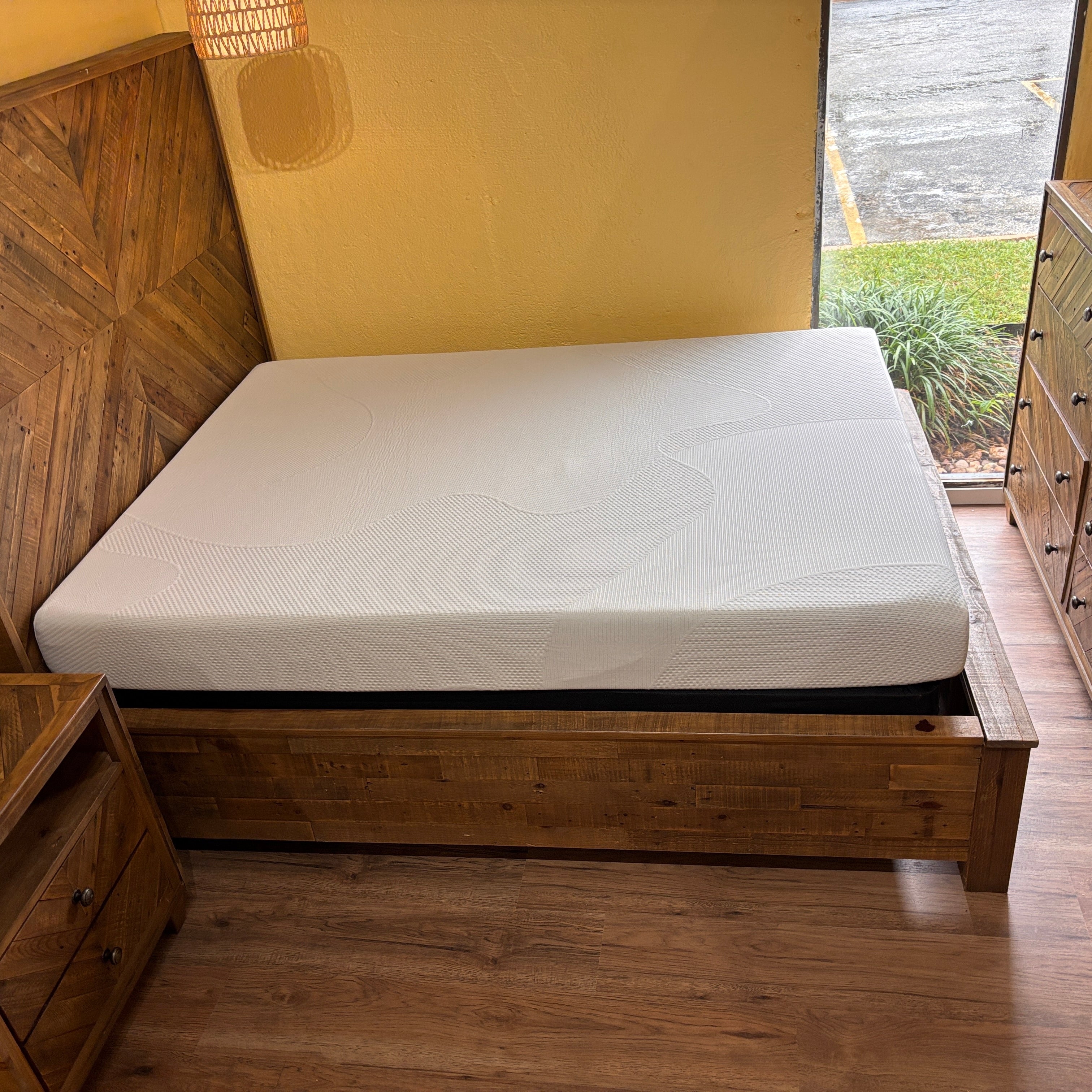 Zinus Queen Mattress