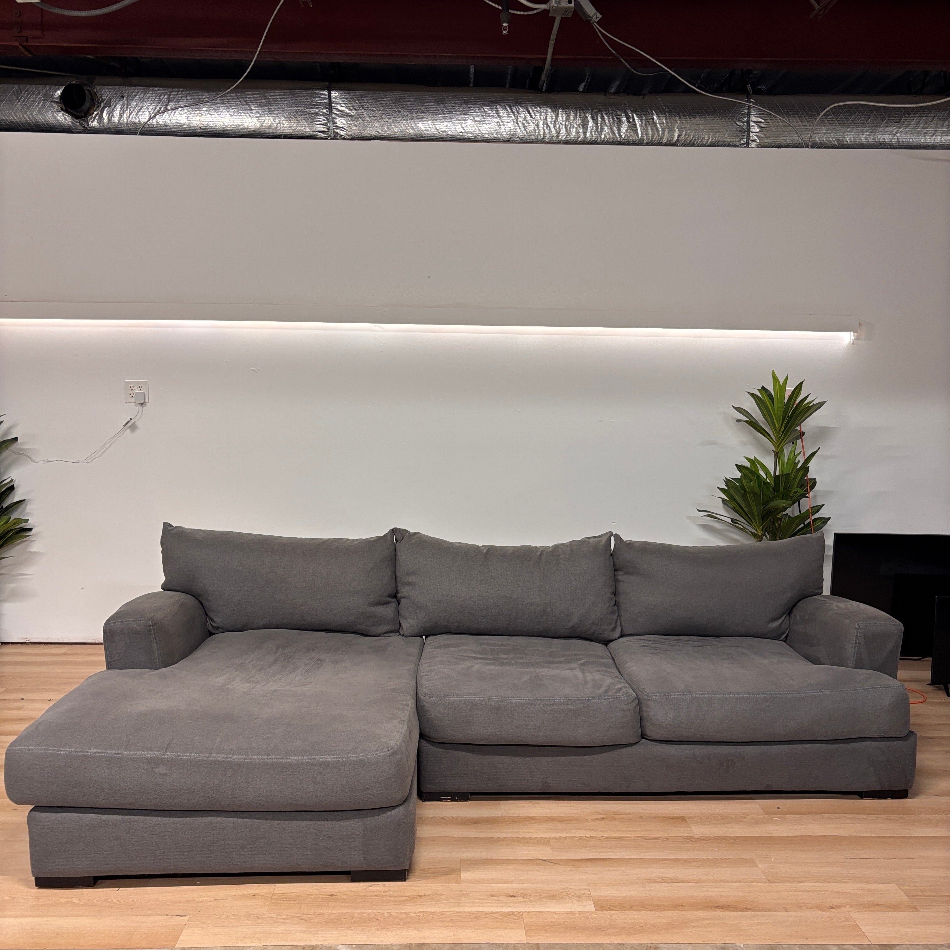 Jonathan Louis 2 Piece Sectional