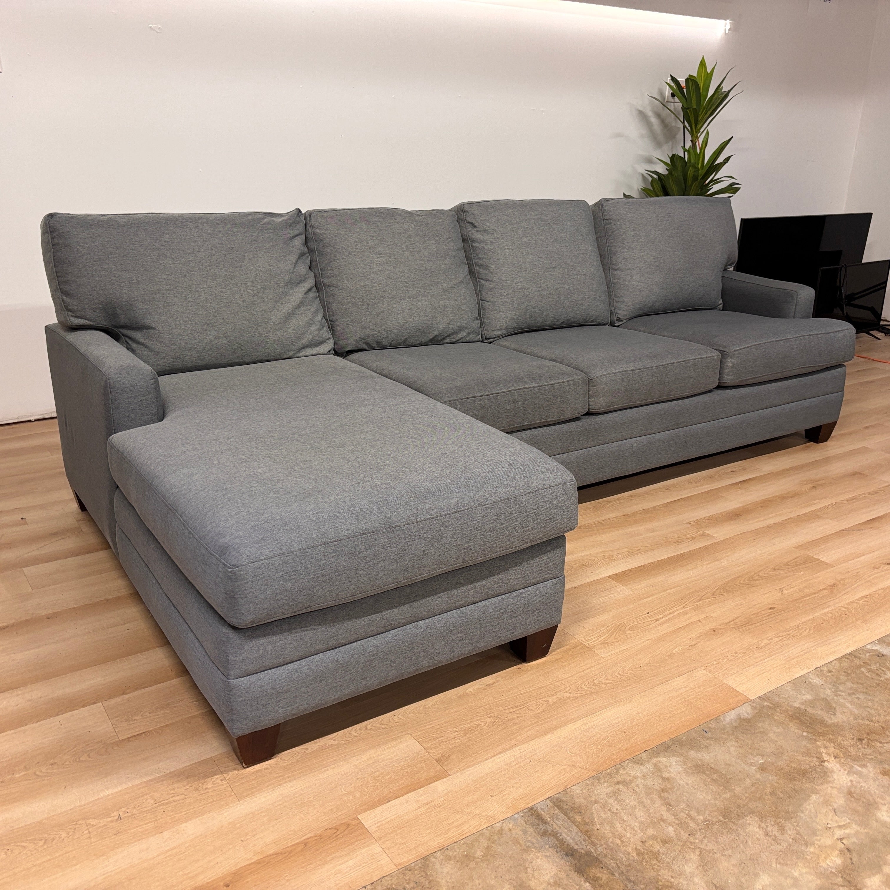 Bassett Furniture 2 Piece Sectional