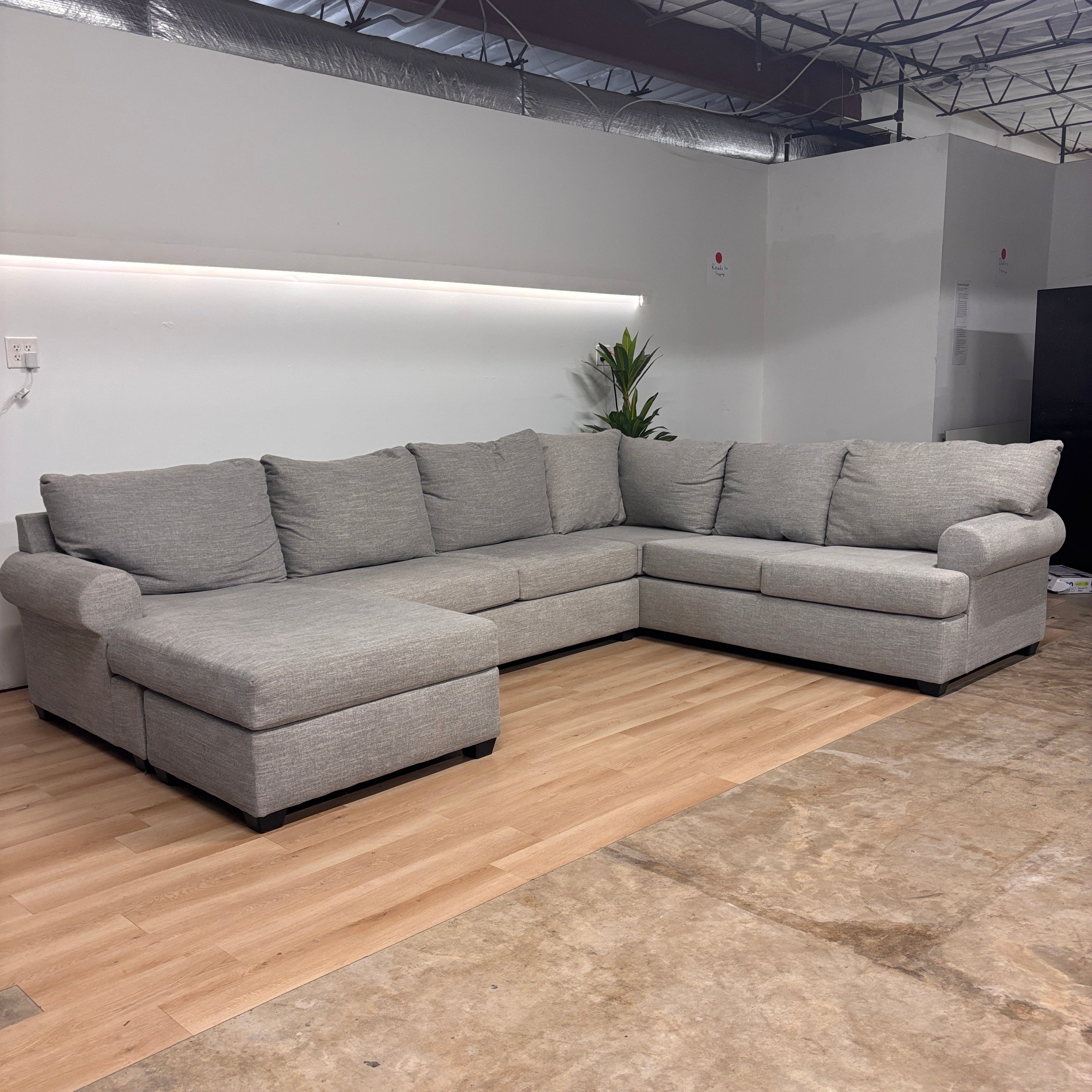 Living Spaces U-shape Sectional