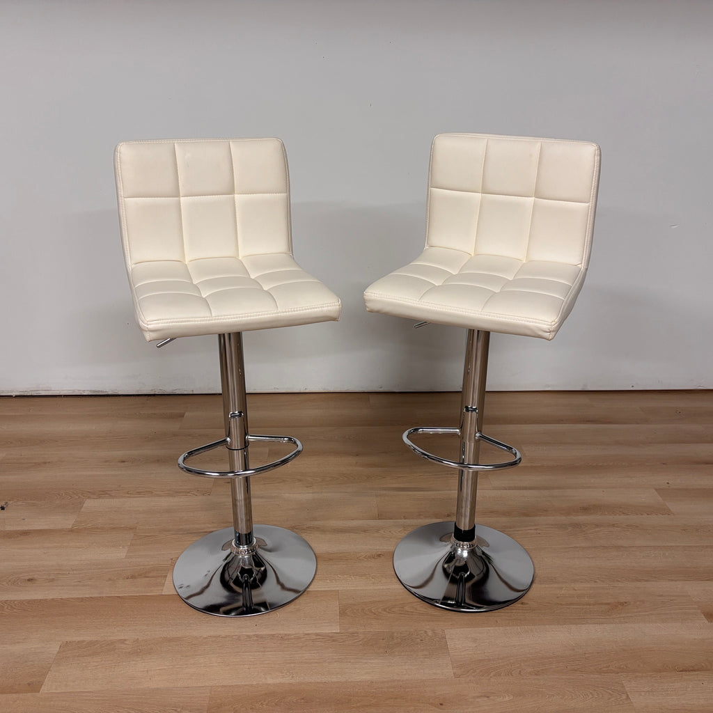 Poundex Bar Stool Set Of 2