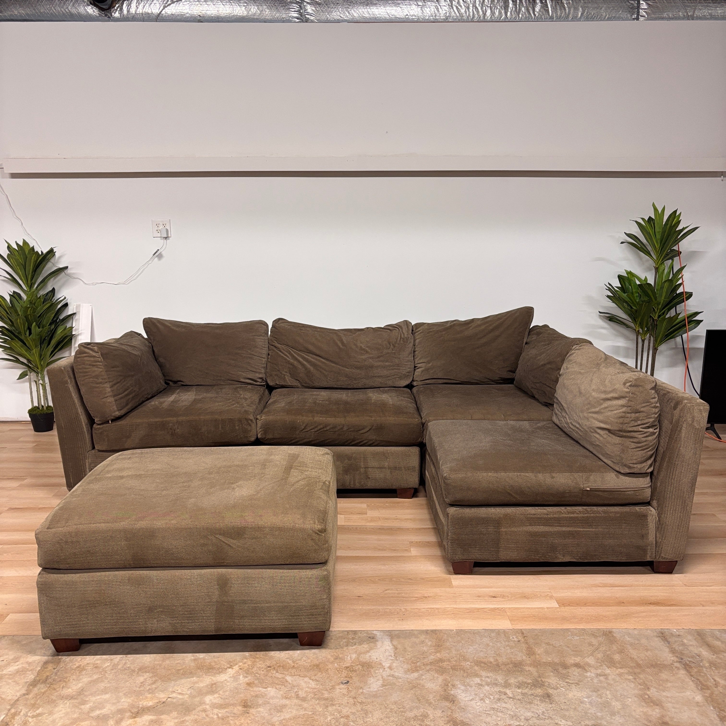 Bauhaus Modular Sectional W/ottoman
