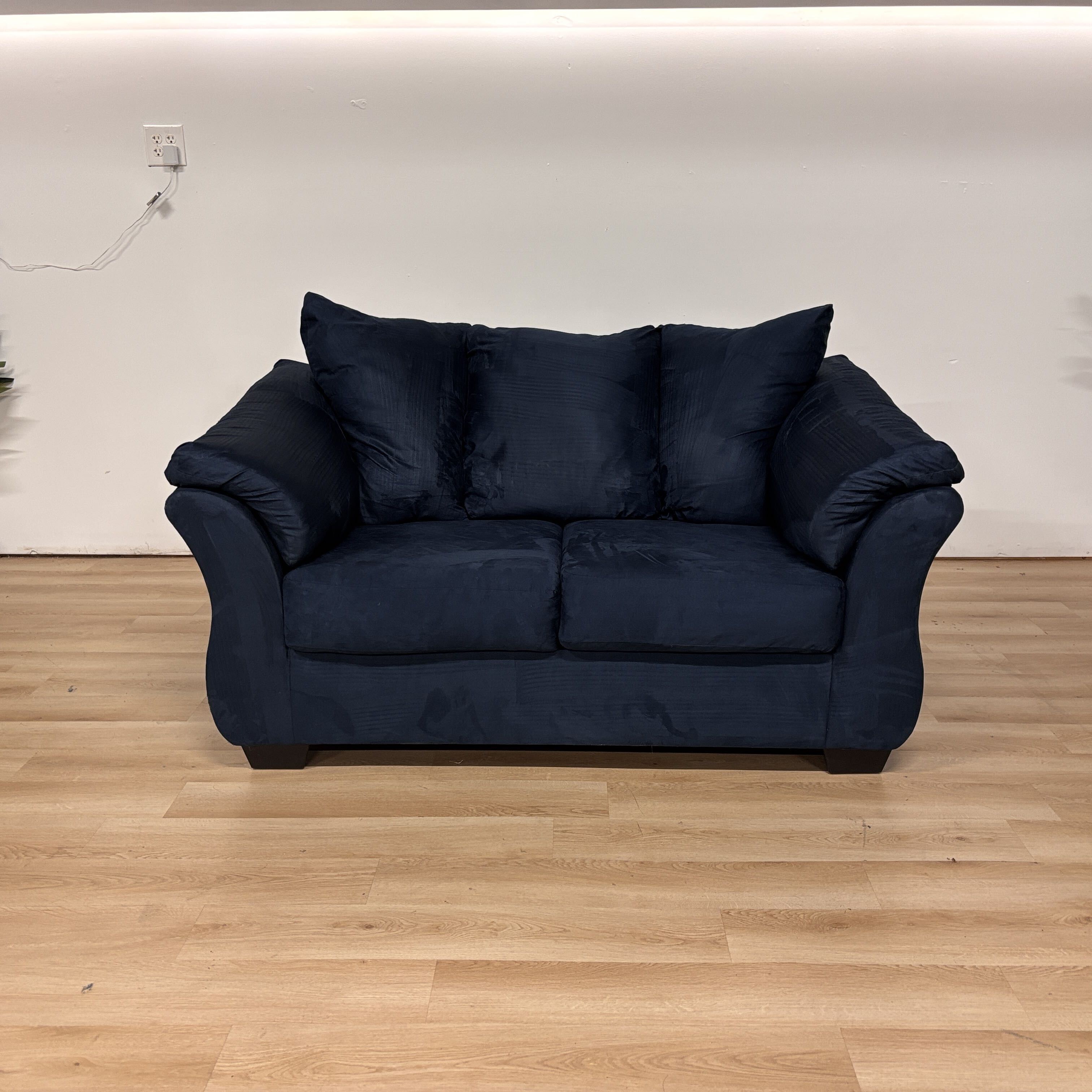 Ashley Furniture Darcy Loveseat