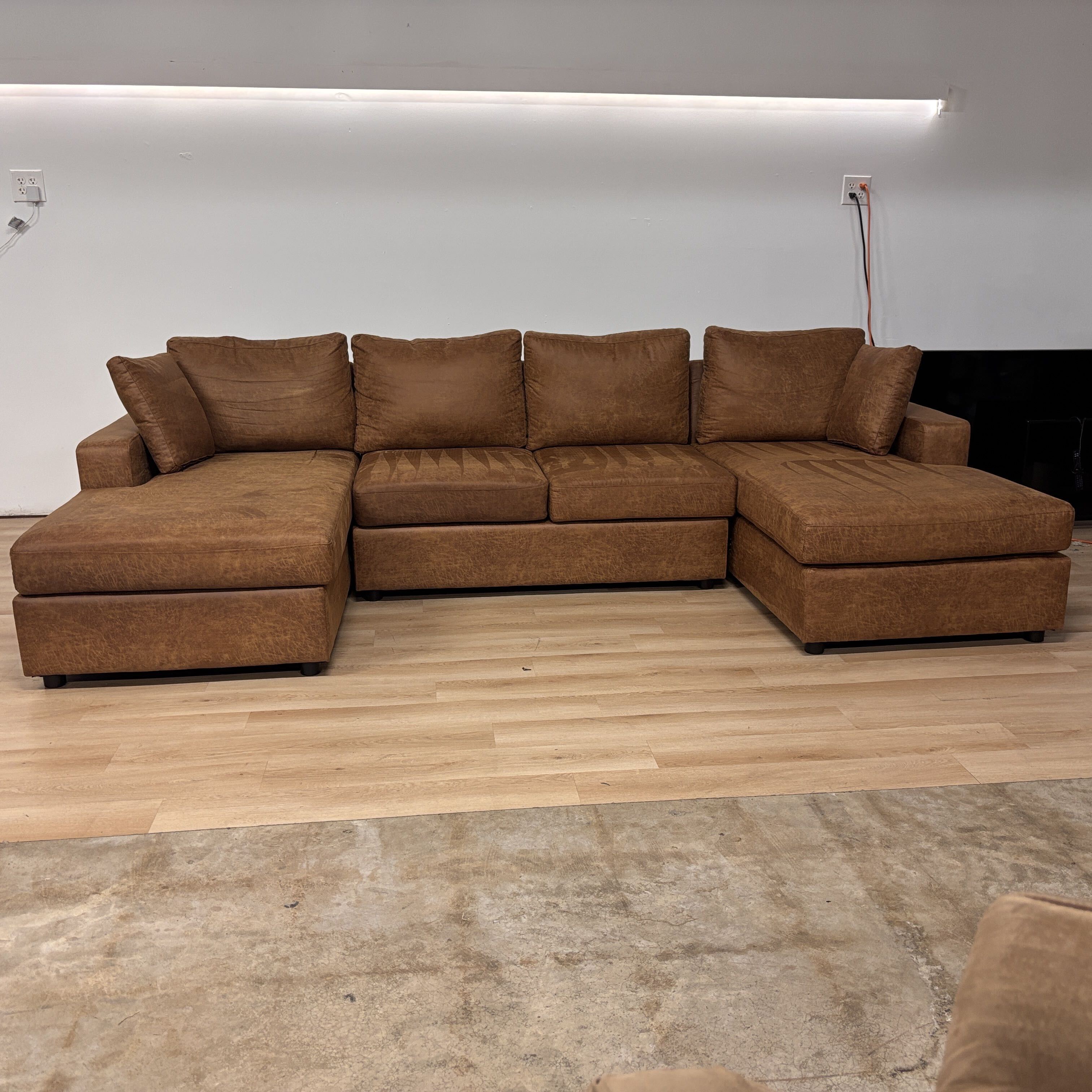 Latitude Run Faux Leather U-shape Sectional